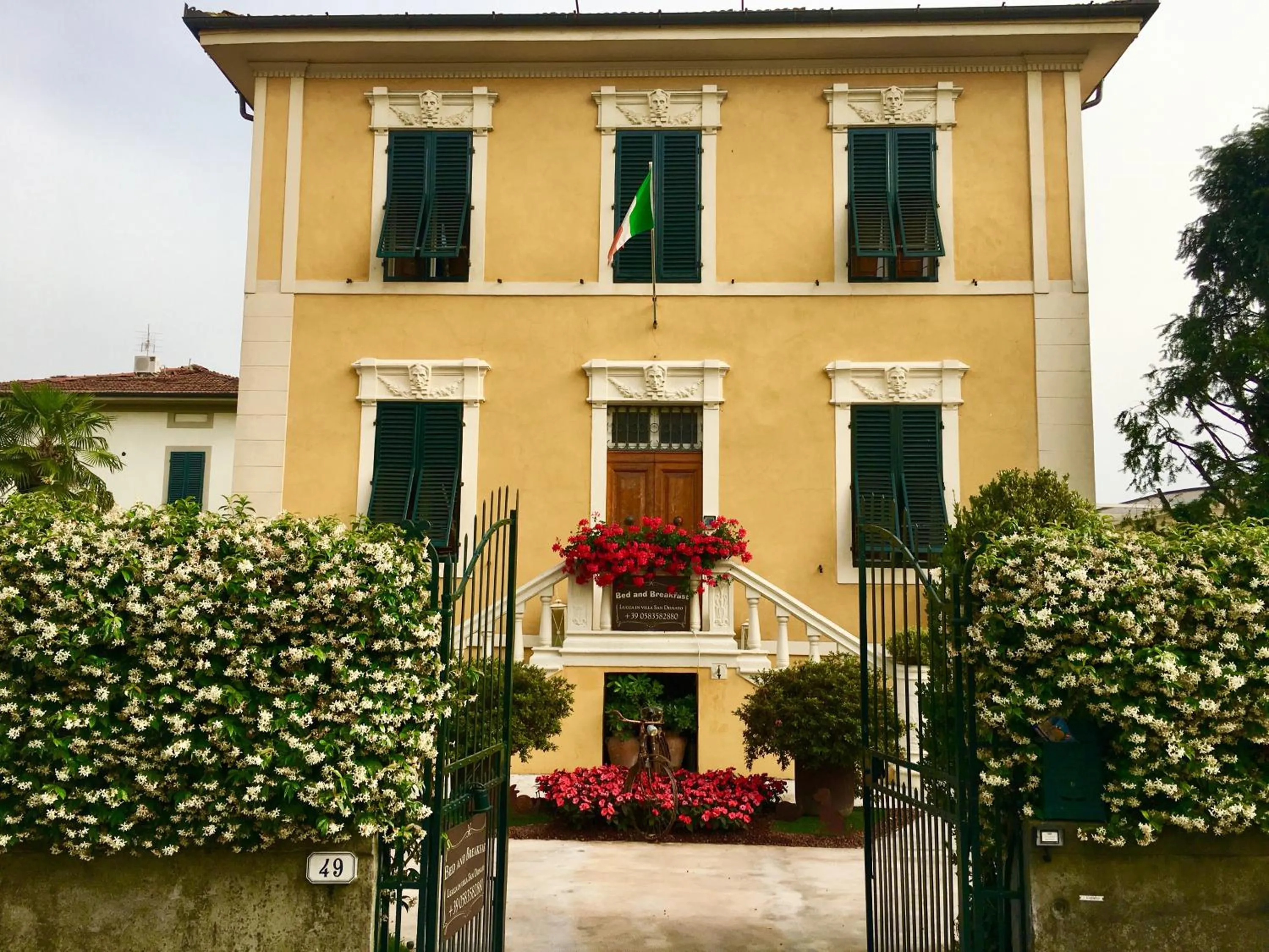 Property building in Villa San Donato B&B