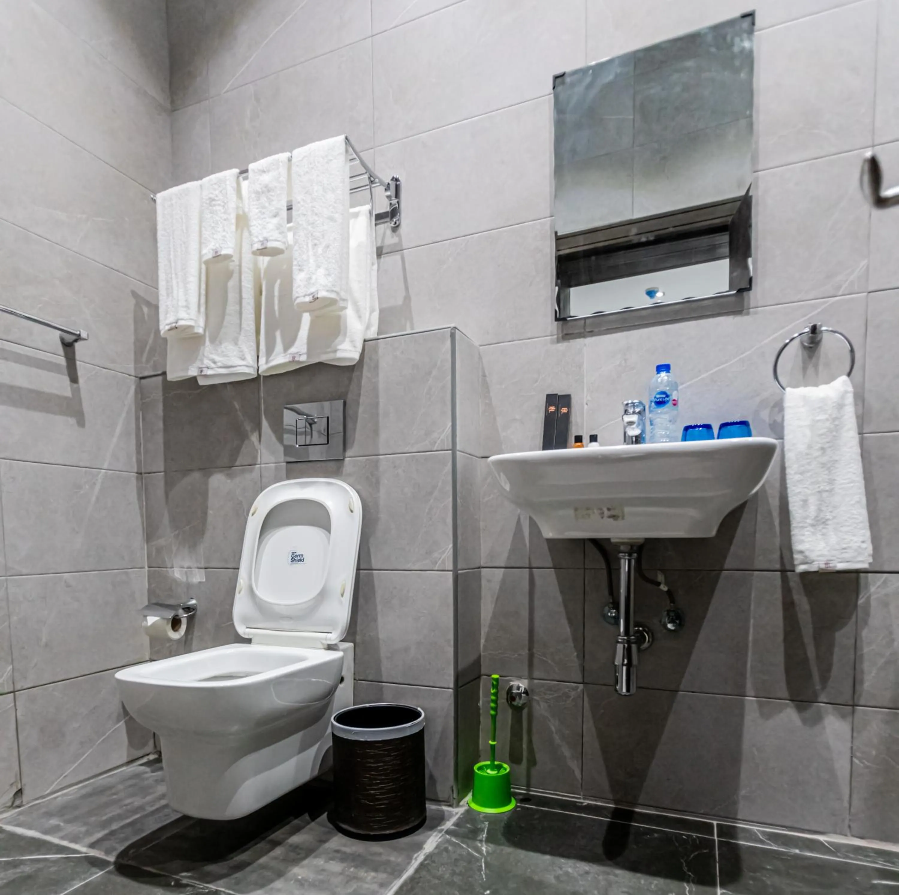 Bathroom in Isglo Hotels Ikoyi