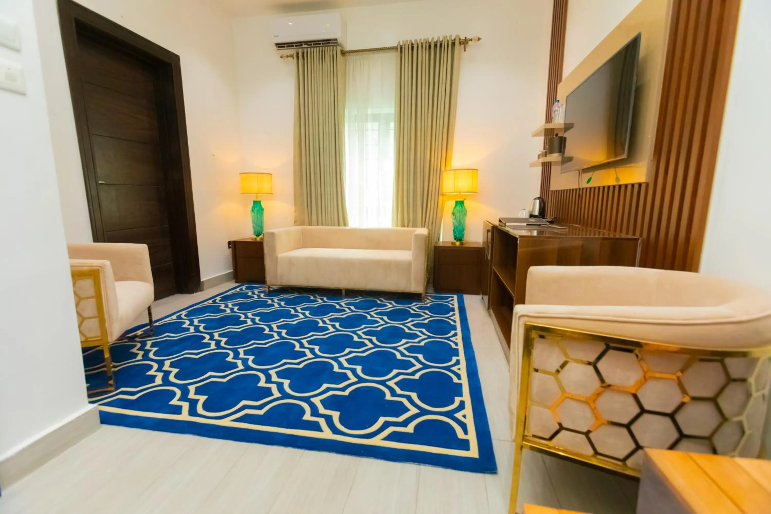 Seating area in Isglo Hotels Ikoyi