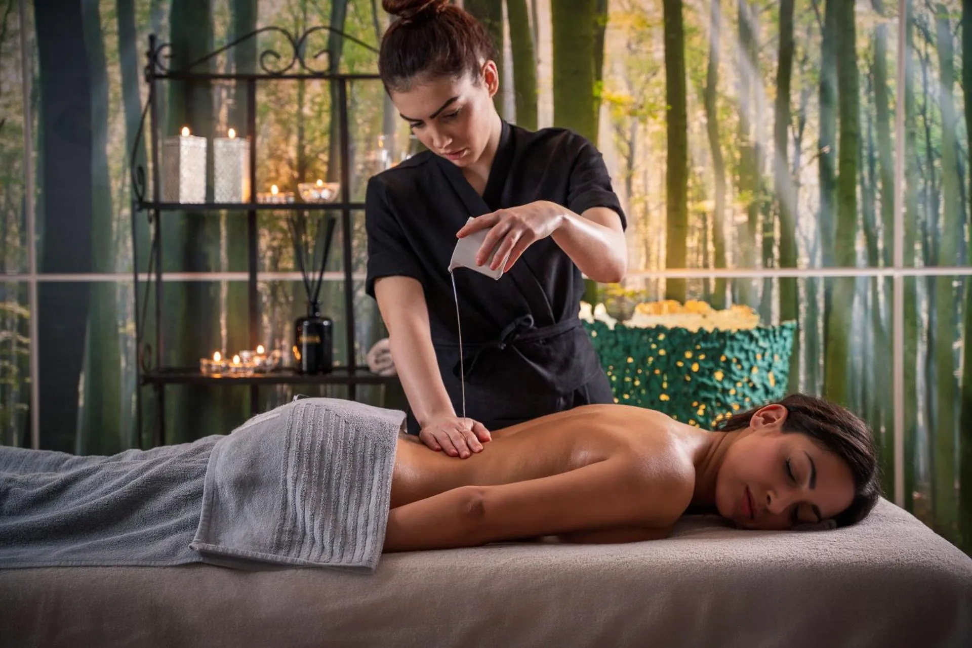 People in Hotel Helvetia Thermal SPA 4s