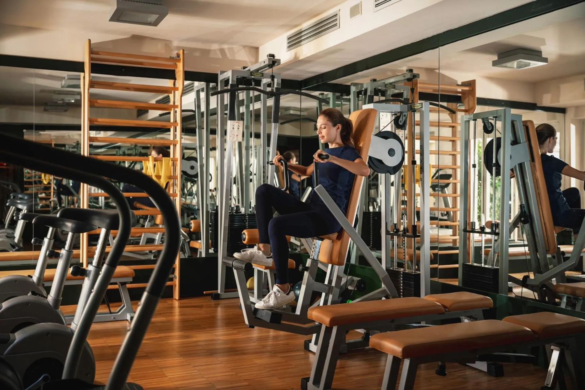 People in Hotel Helvetia Thermal SPA 4s