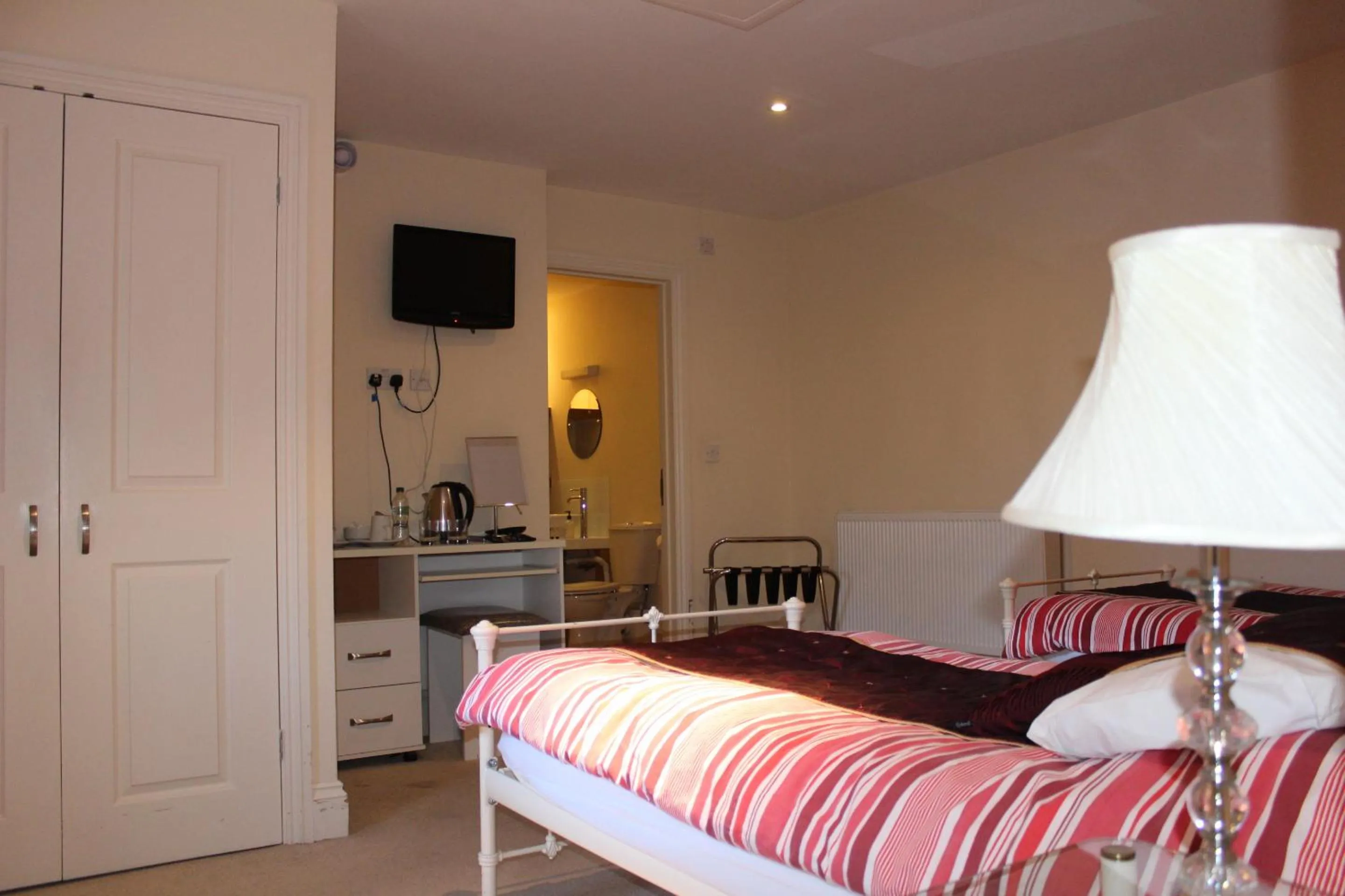 Bedroom, Bed in The Bulls Head