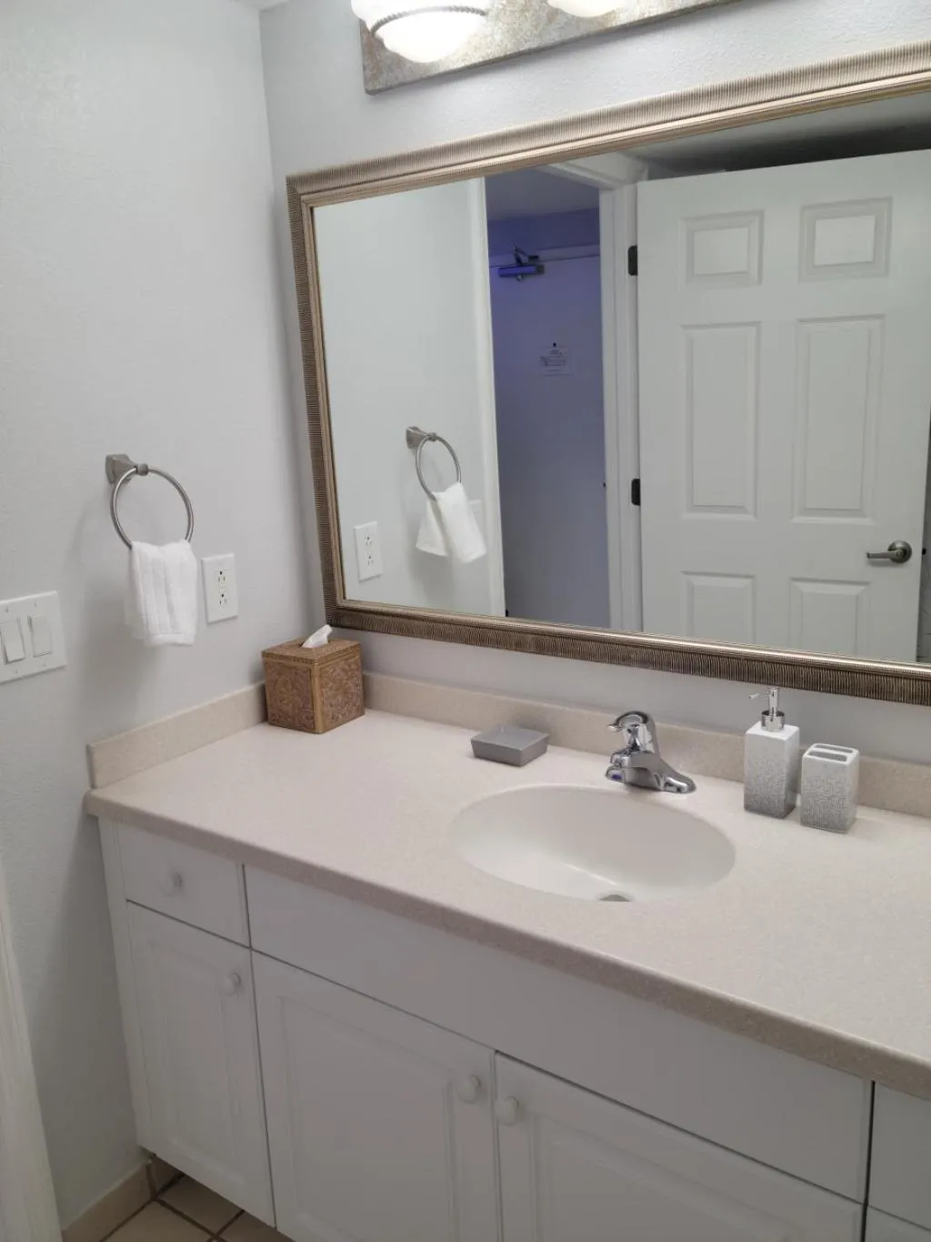 Bathroom in Daytona Beach Resort #1219