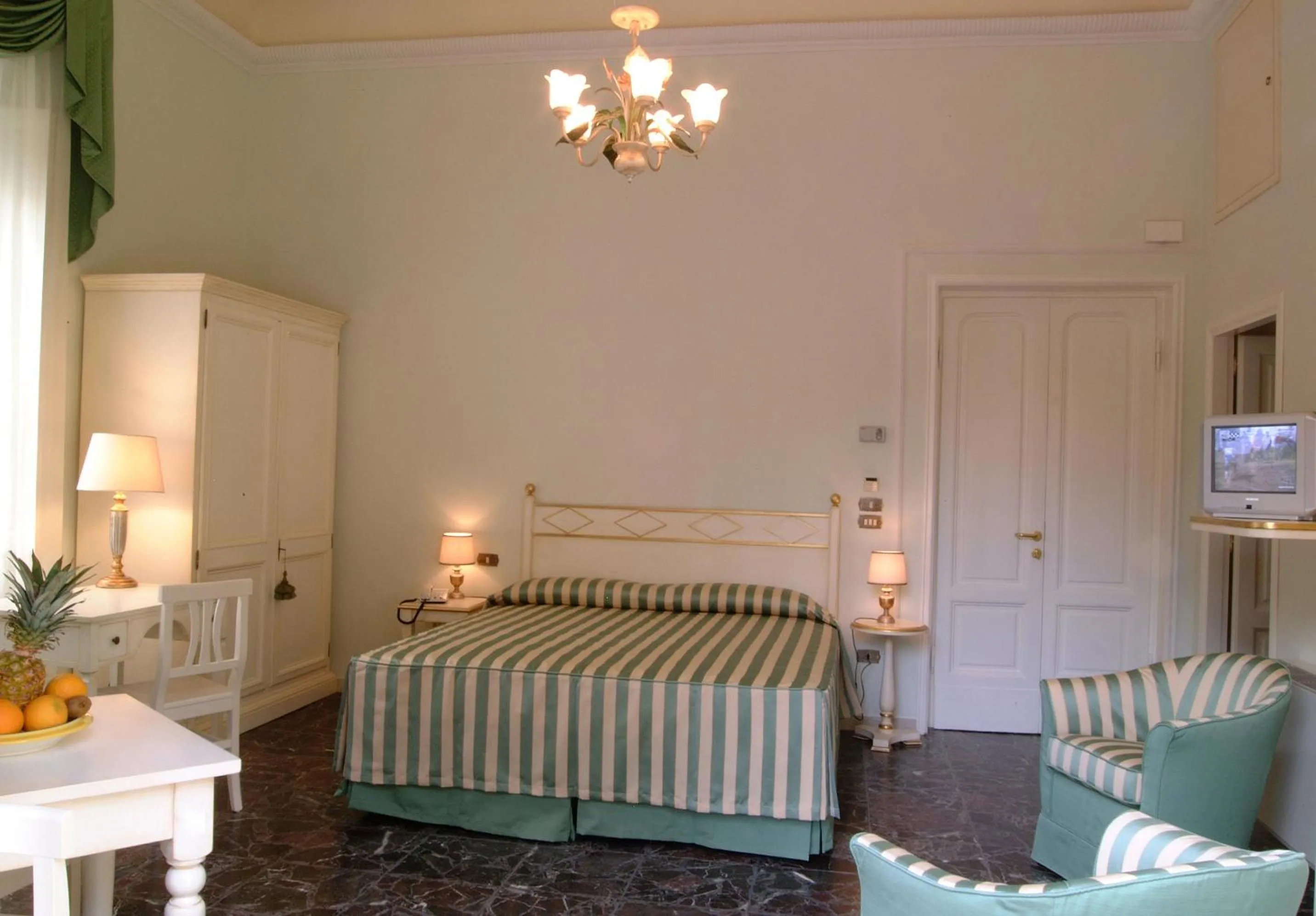 Bedroom, Bed in Residence Michelangiolo