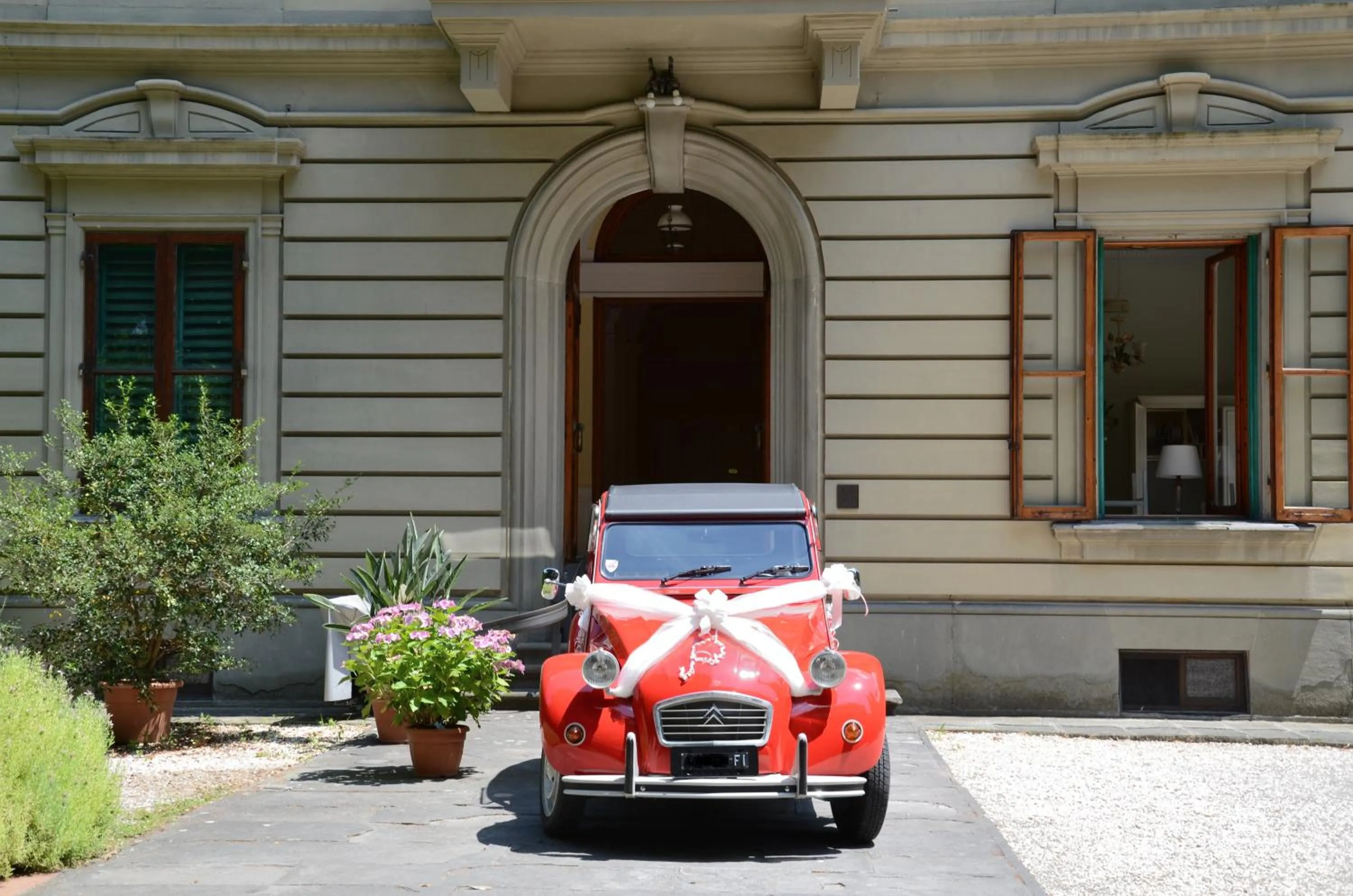 Facade/entrance in Residence Michelangiolo