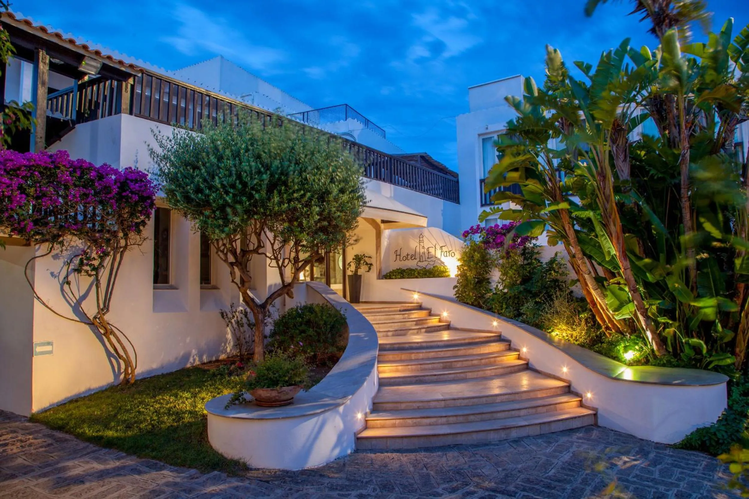 Garden in El Faro Hotel & Spa