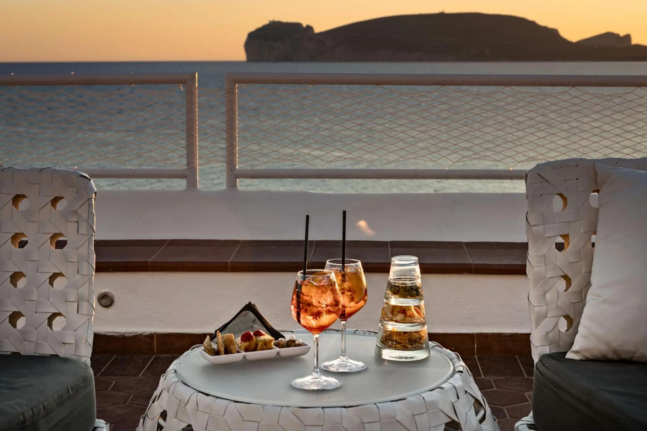 Food in El Faro Hotel & Spa