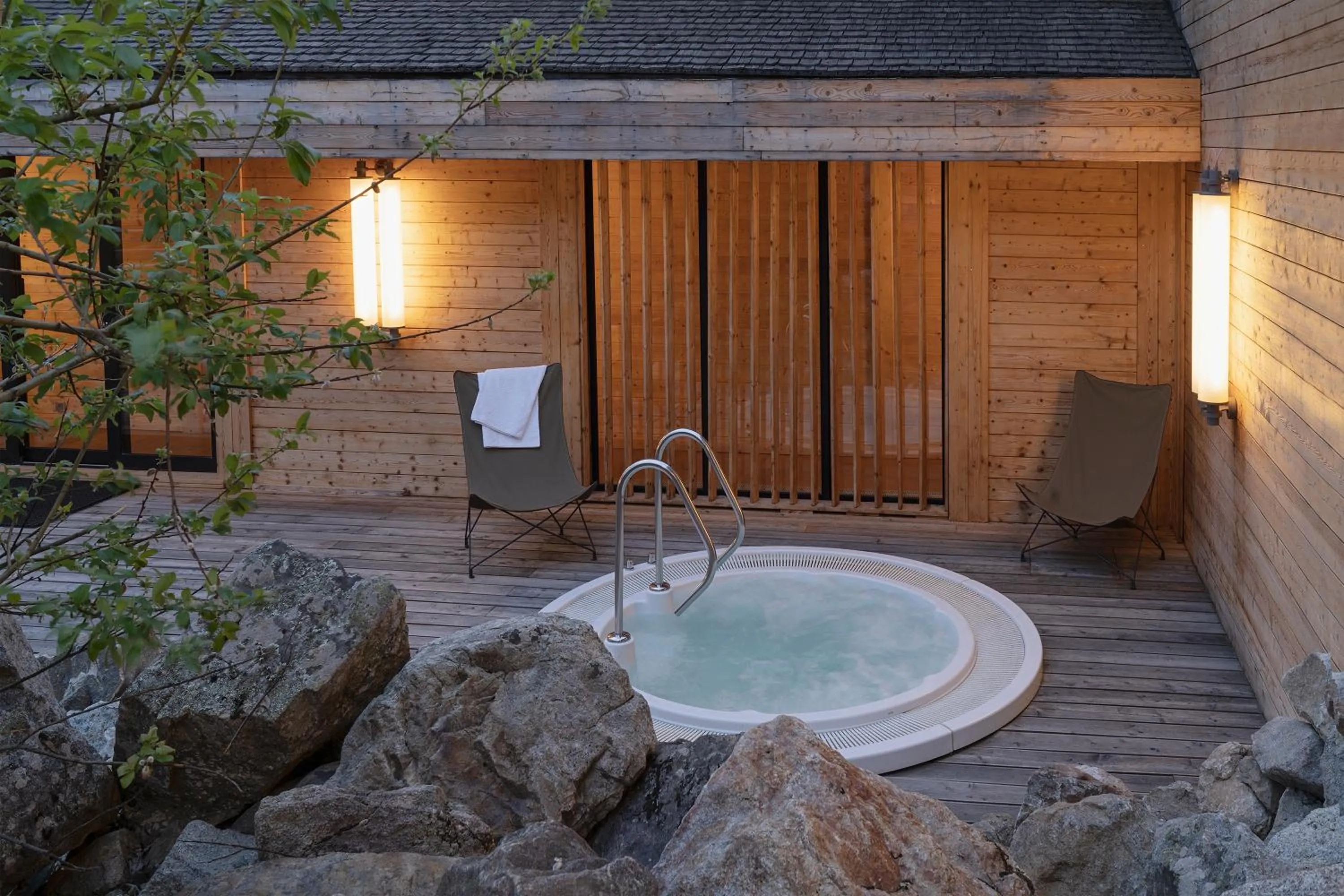 Open Air Bath in Sami Mta Chalet