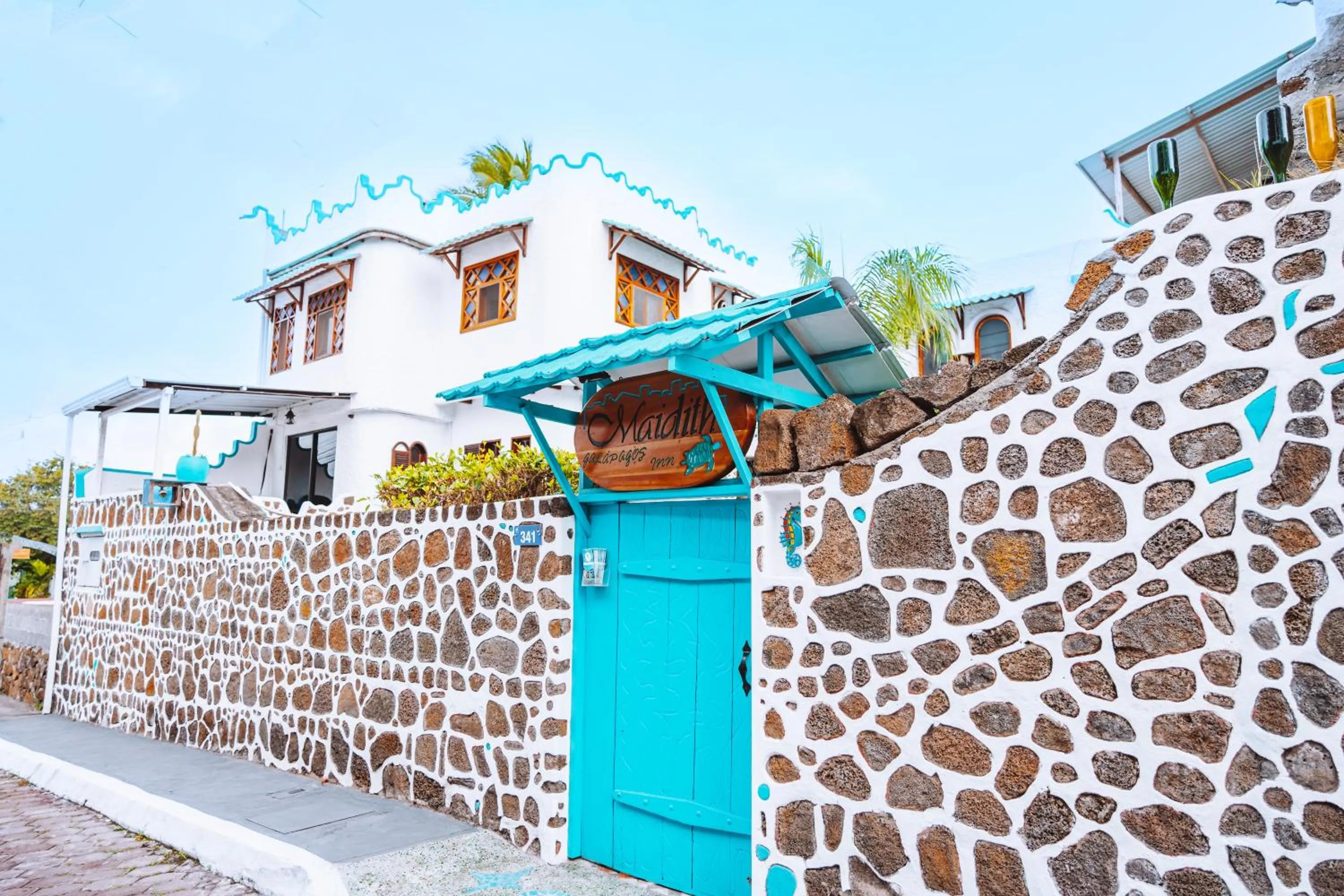 Property building in Maidith Galapagos Inn