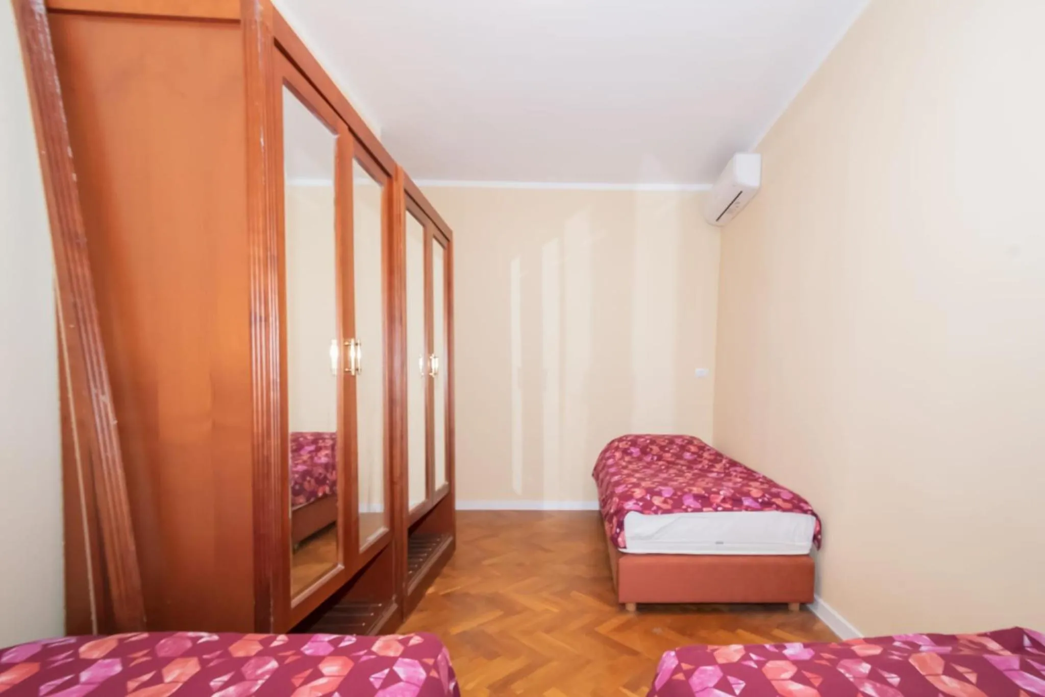 Bed in Hostel Old School
