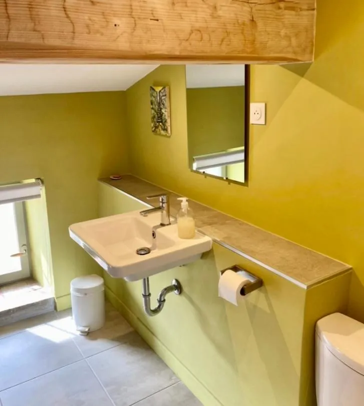 Bathroom in La Souqueto