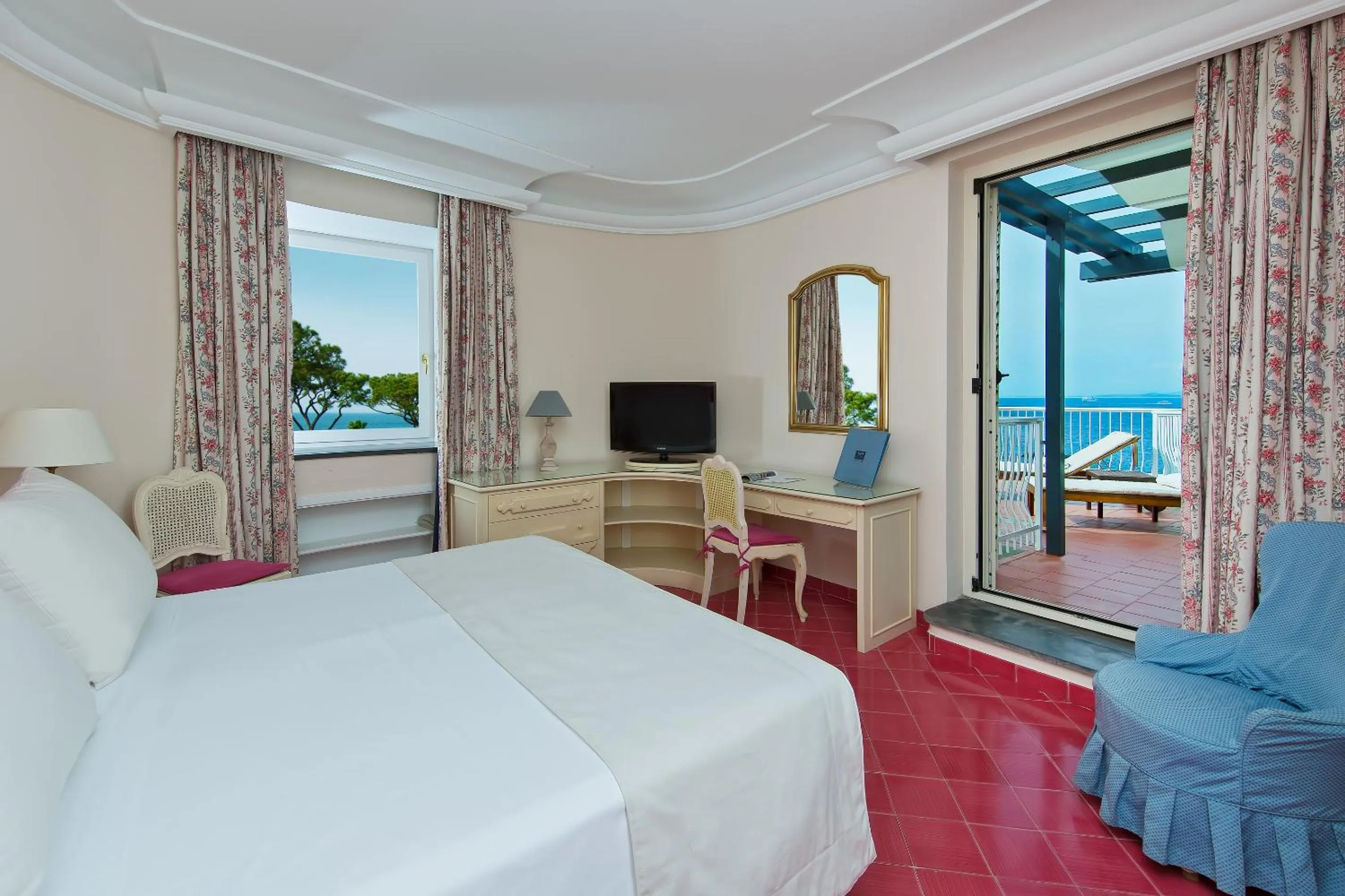 Photo of the whole room in Punta Molino Beach Resort & Thermal Spa