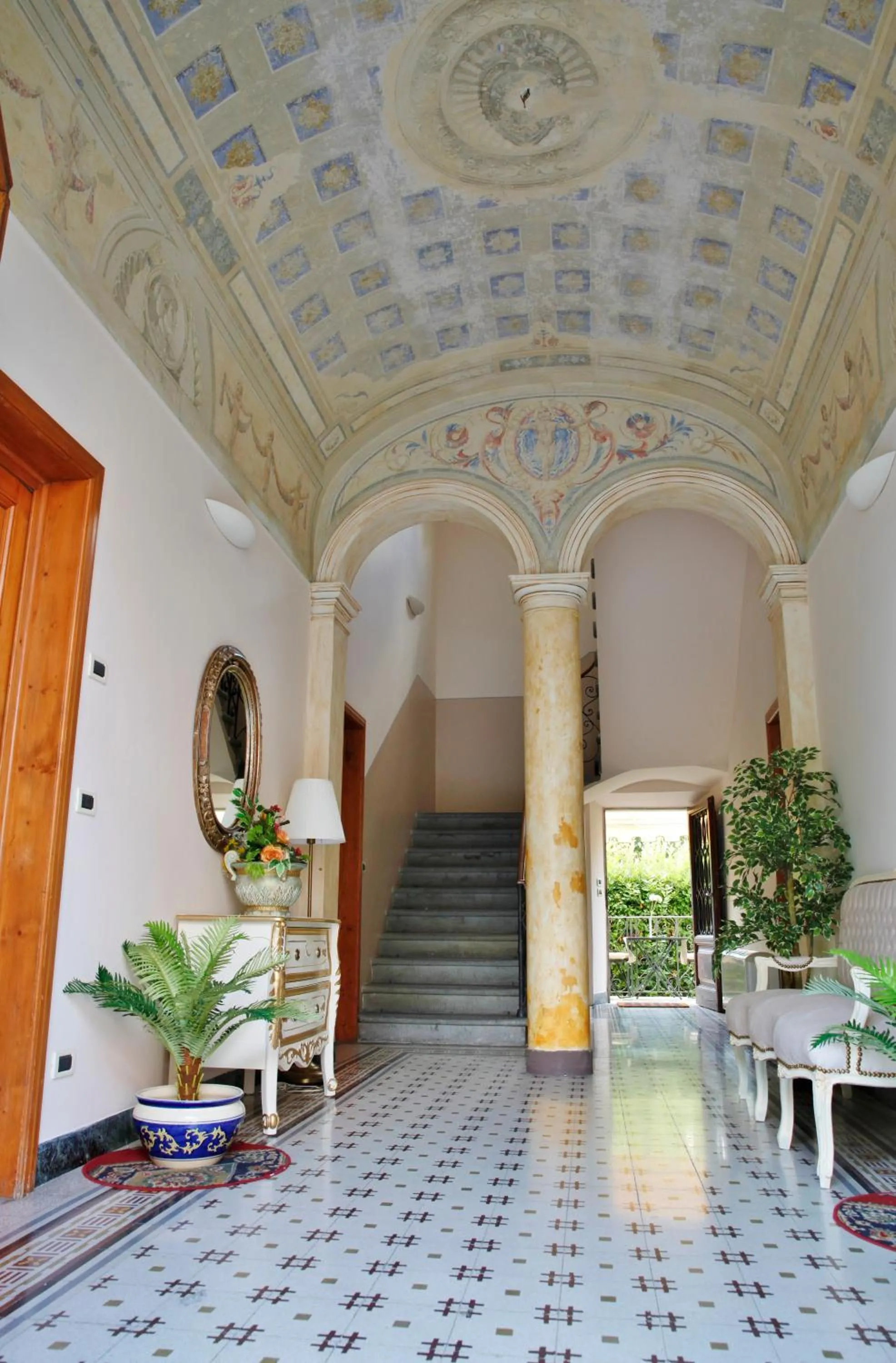 Lobby or reception in Lucca Relais