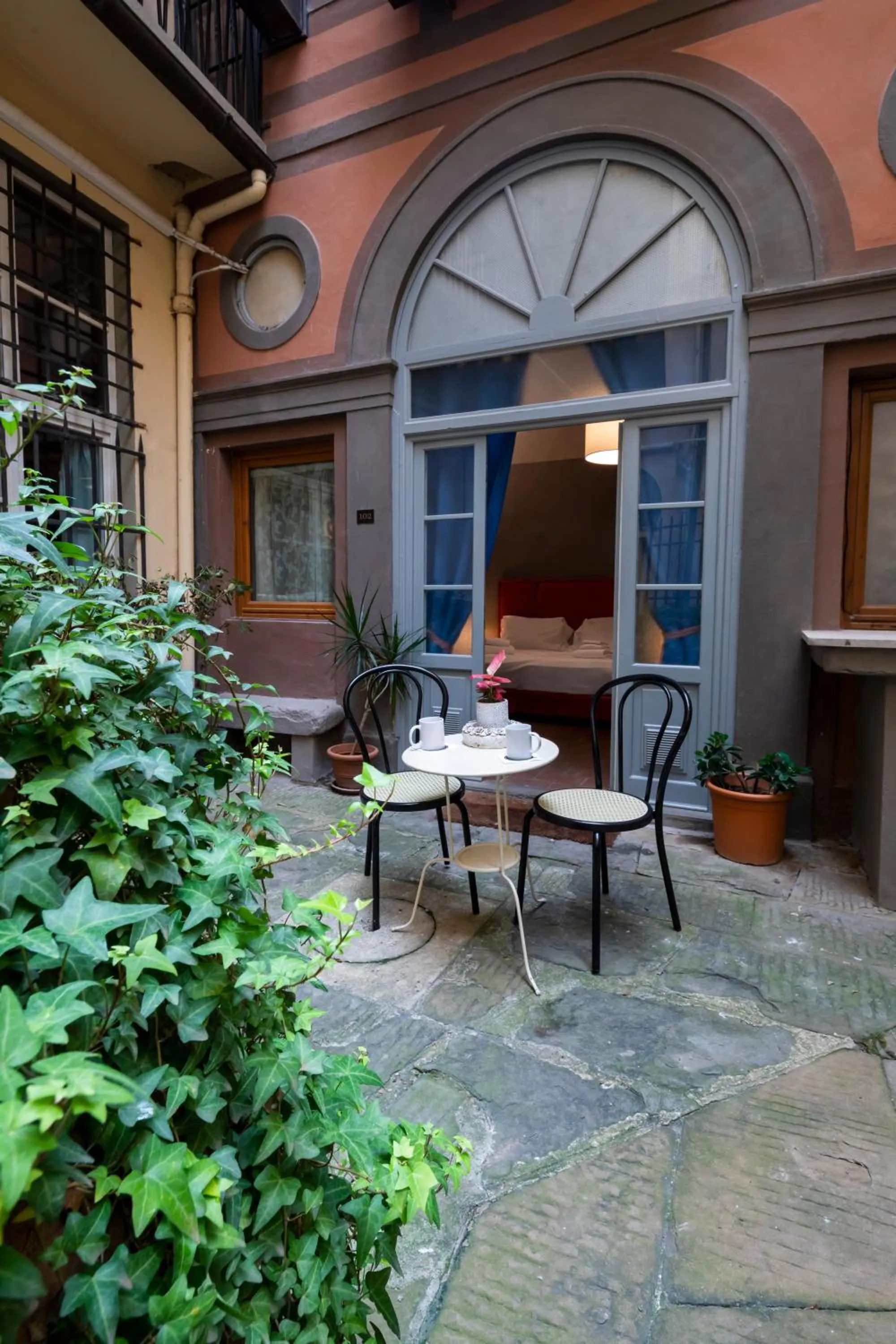 Patio in Boboli Living