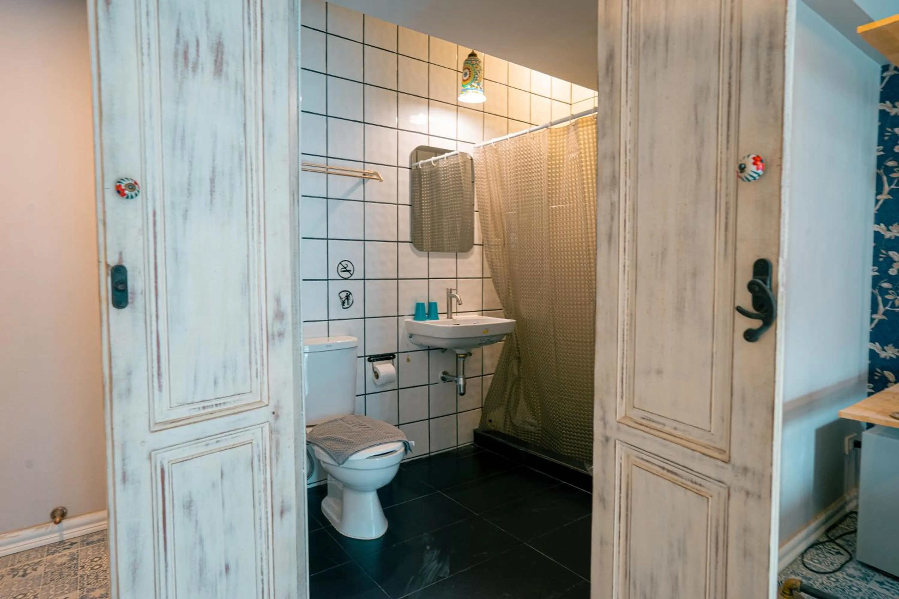 Toilet in Si Phum Heritage Boutique, Chiang Mai