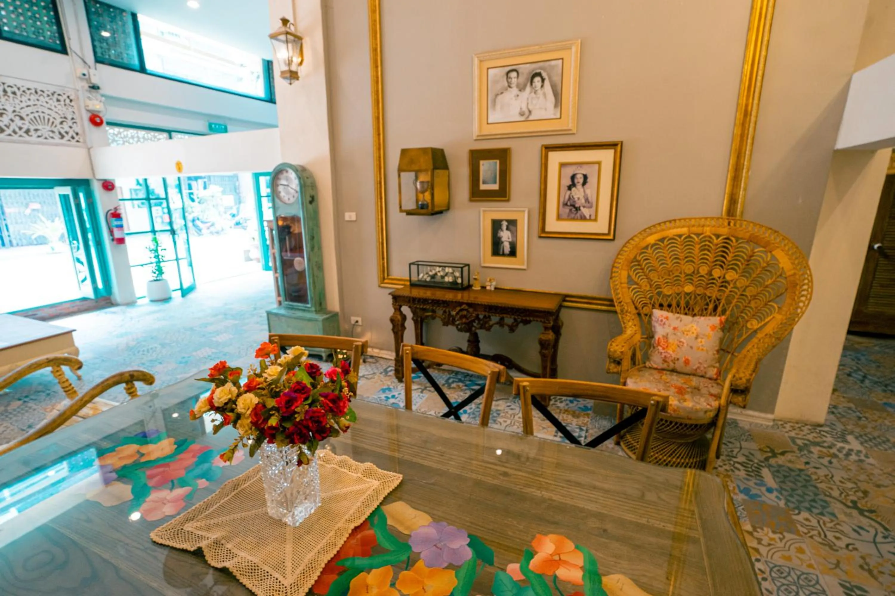 Seating area in Si Phum Heritage Boutique, Chiang Mai