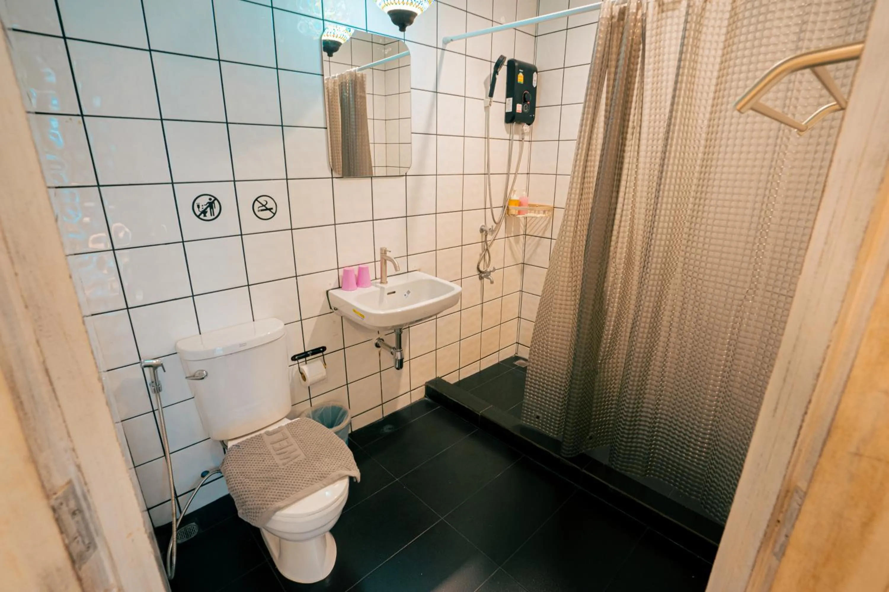 Toilet in Si Phum Heritage Boutique, Chiang Mai