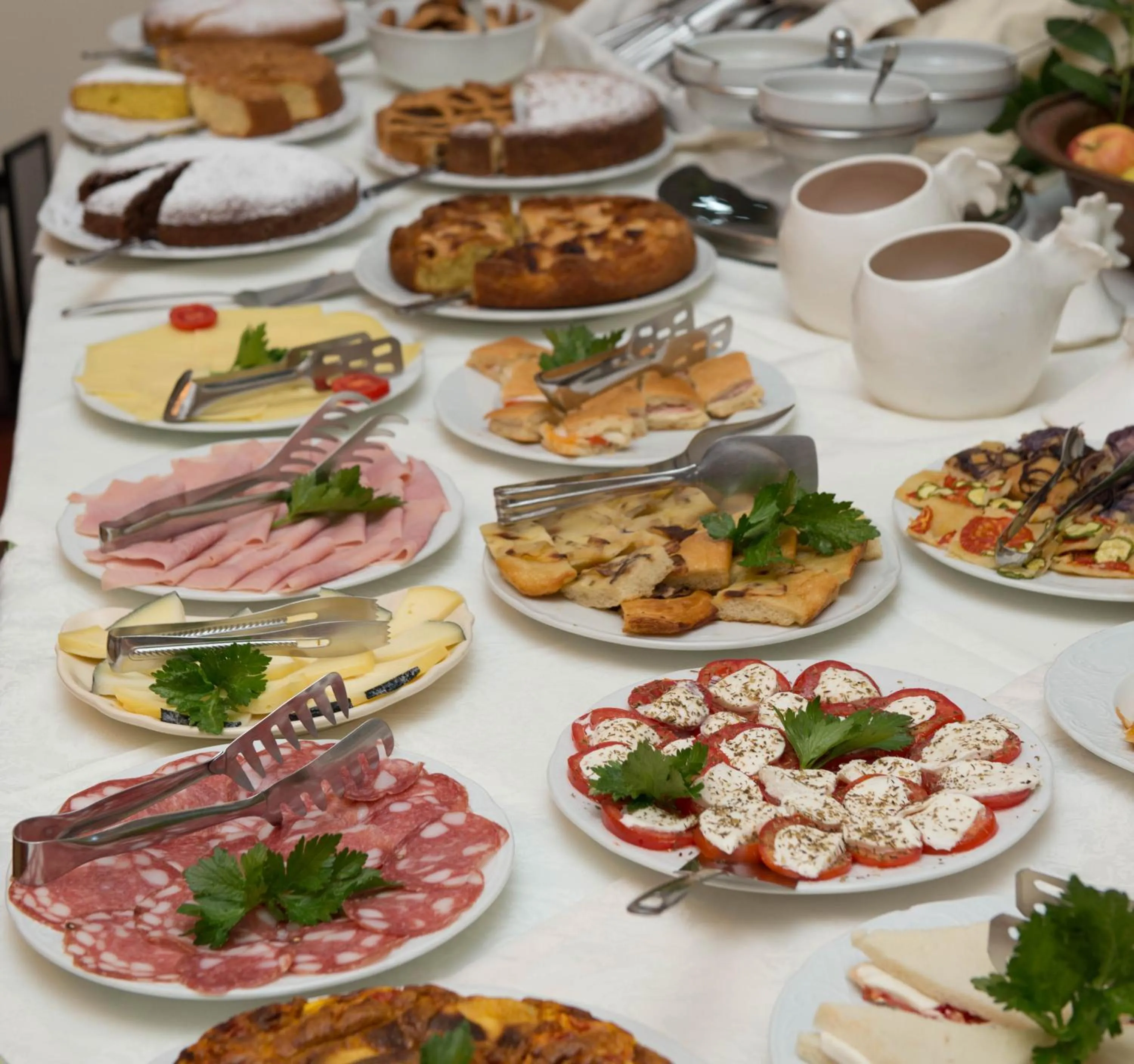 Buffet breakfast in Tenuta La Bandita