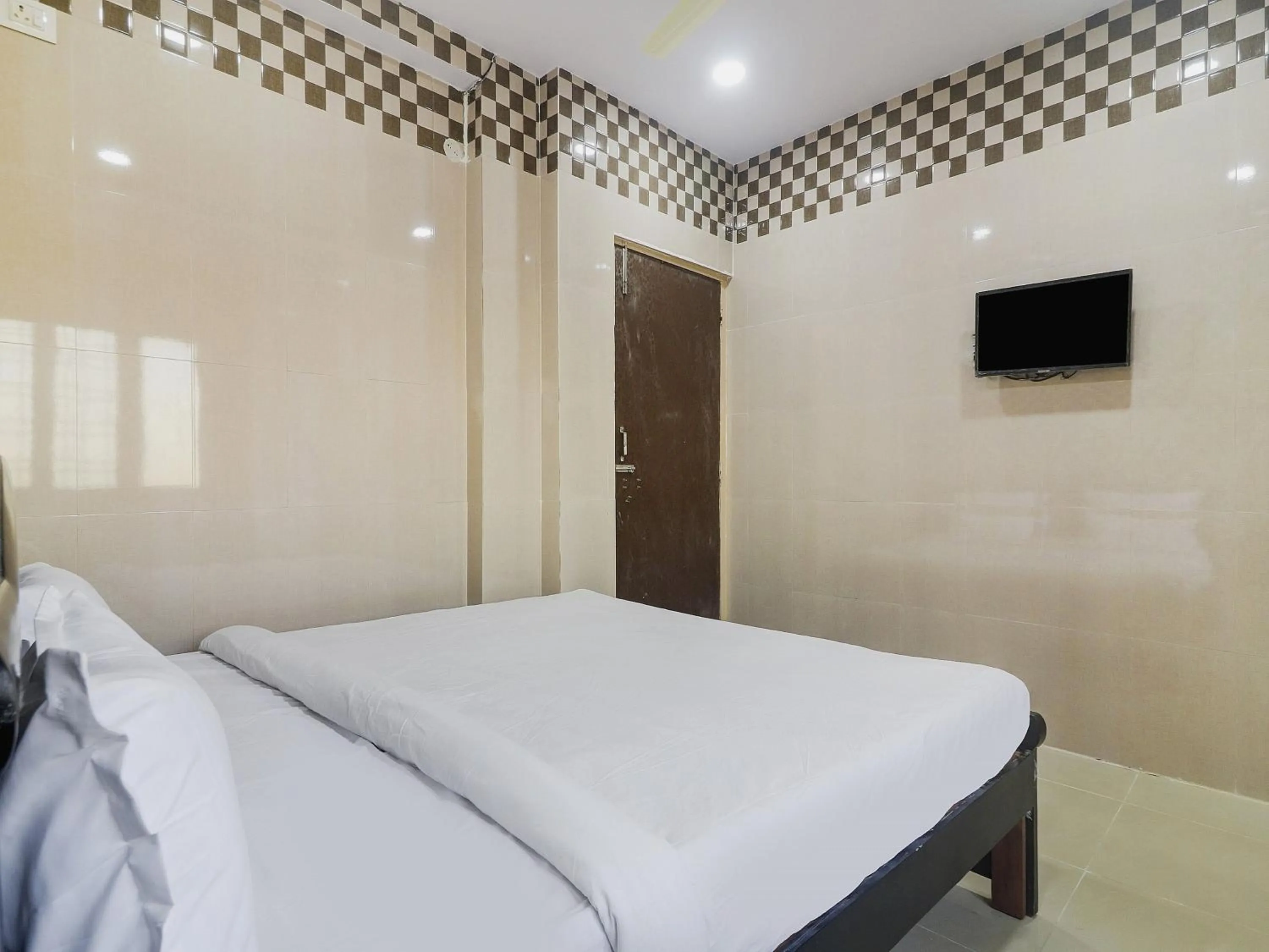 Bedroom, Bed in Hotel O Aroma Classic Near Nampally Railway station