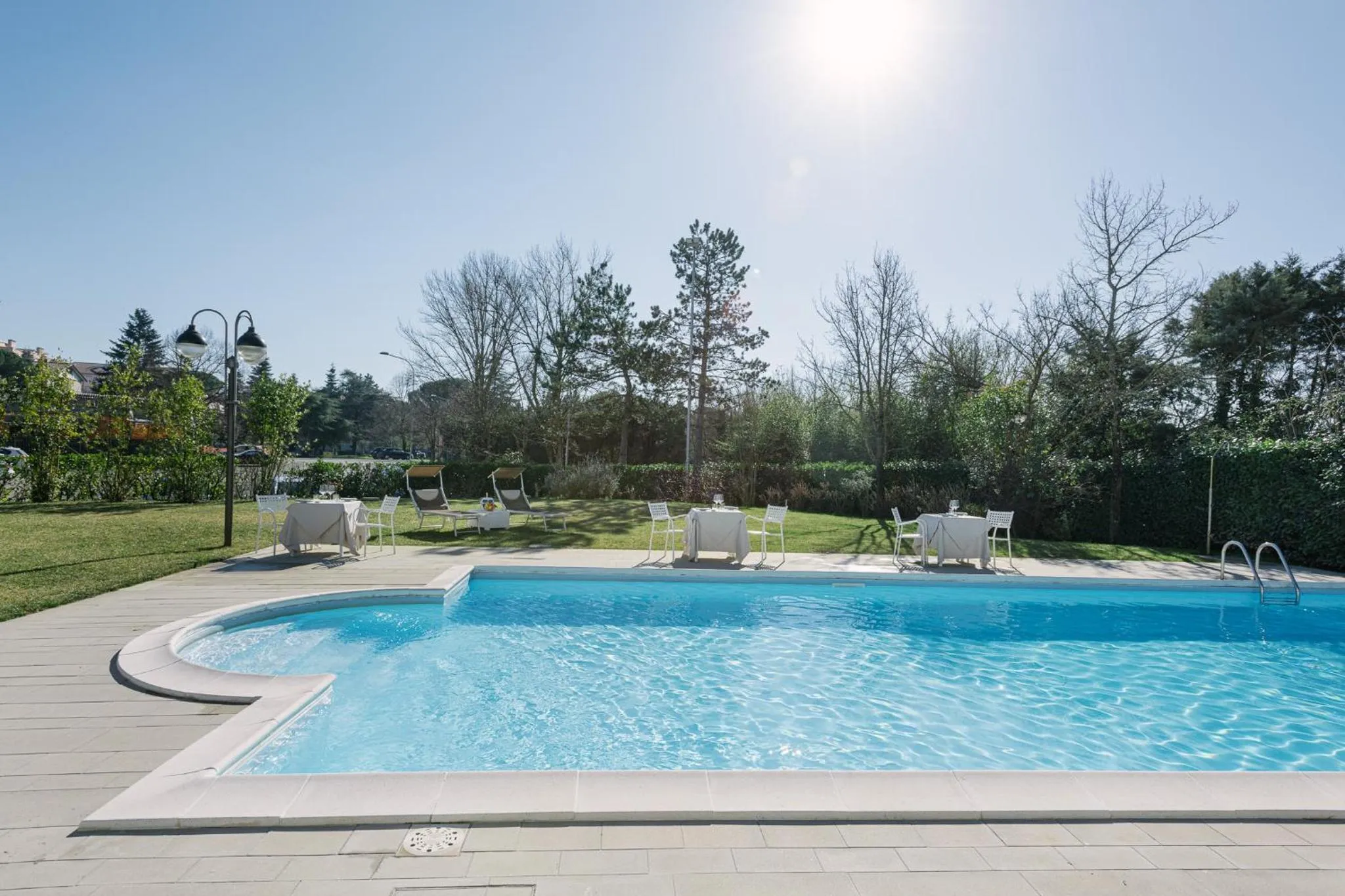 Pool view in Hotel Garden Experience