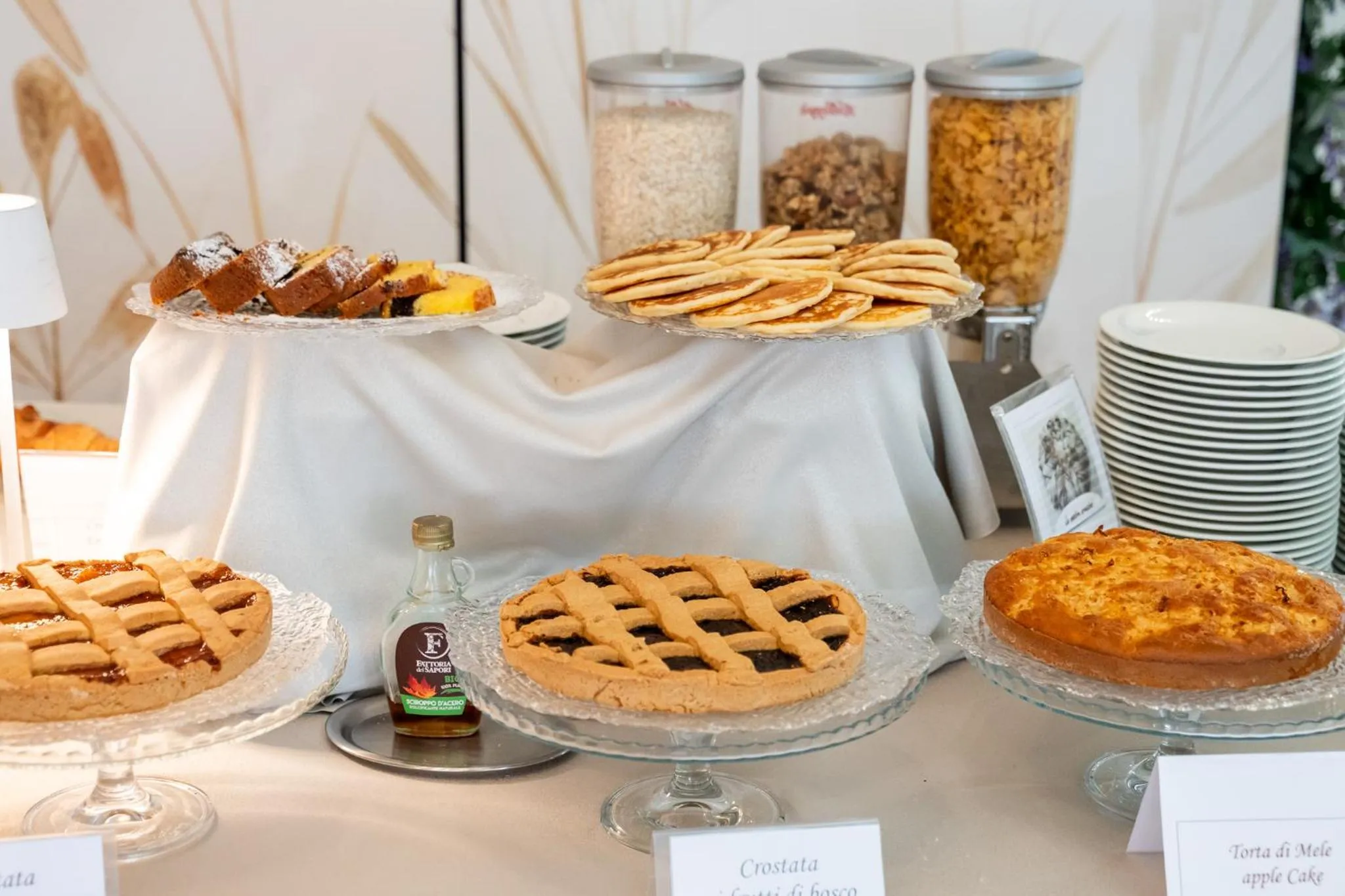 Continental breakfast in Hotel Garden Experience