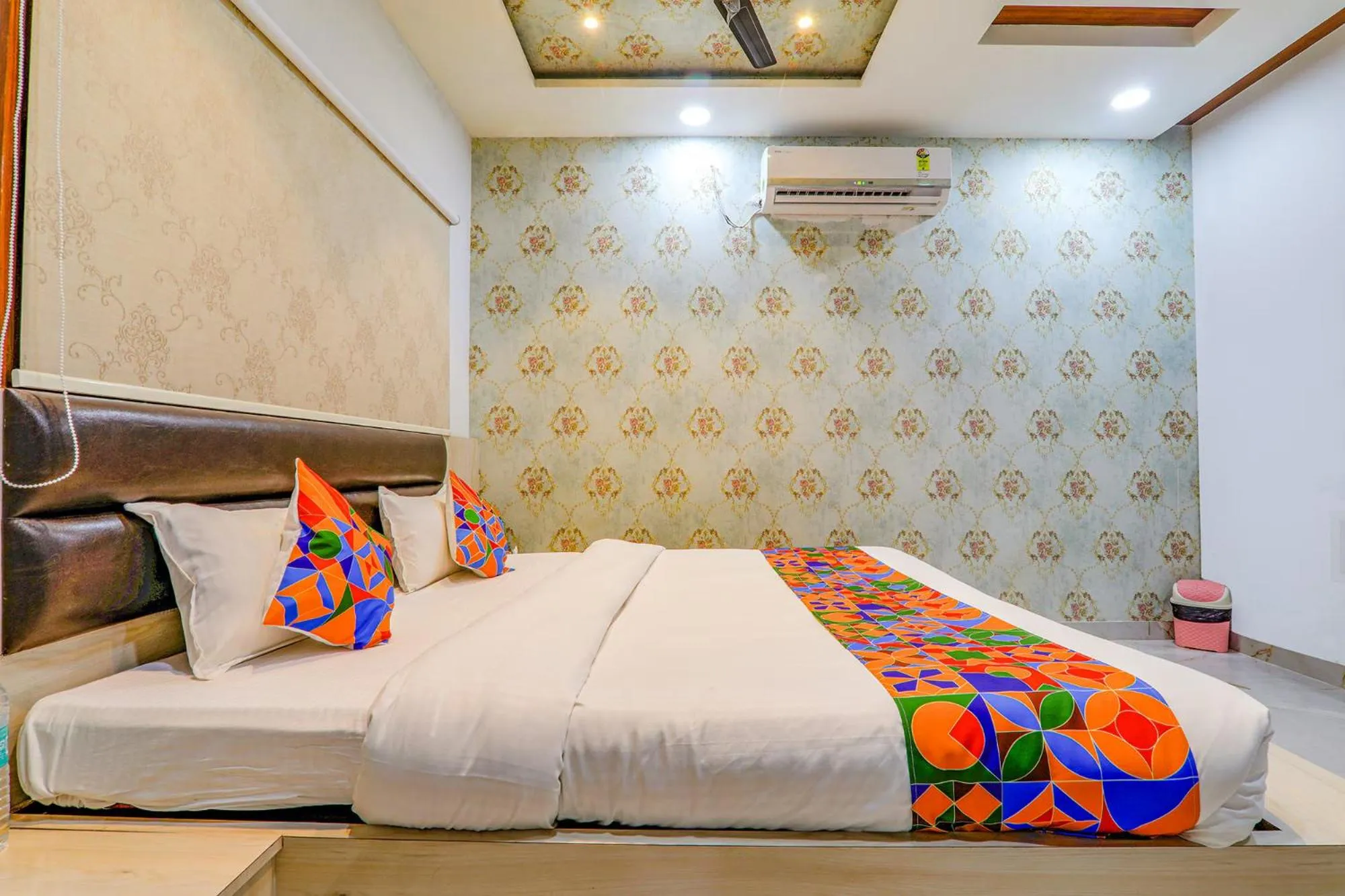 Bed in FabHotel Super 3 Premium - Banaras Railway Station
