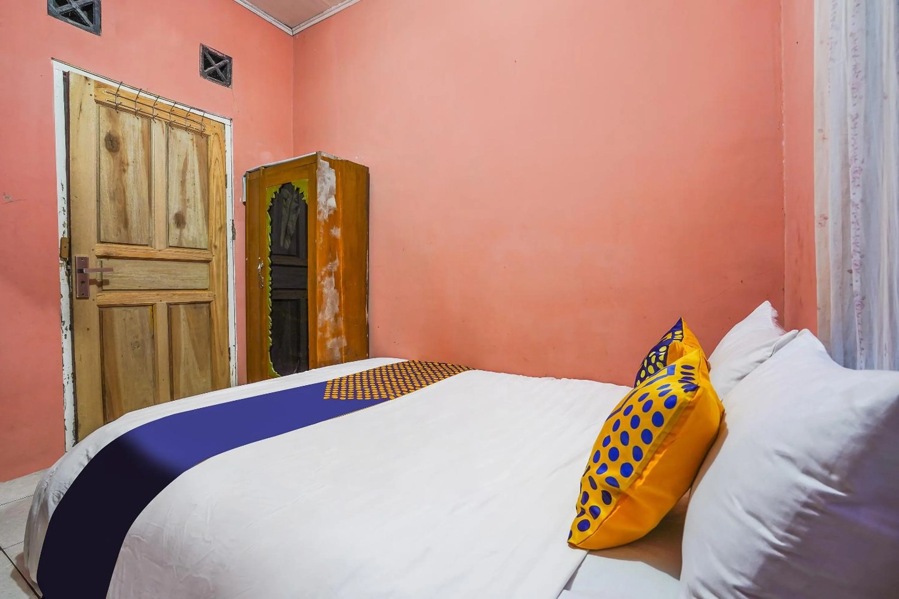 Bedroom in OYO Homes 90916 Eco Tourism Geopark Rajamandala Homestay Syariah