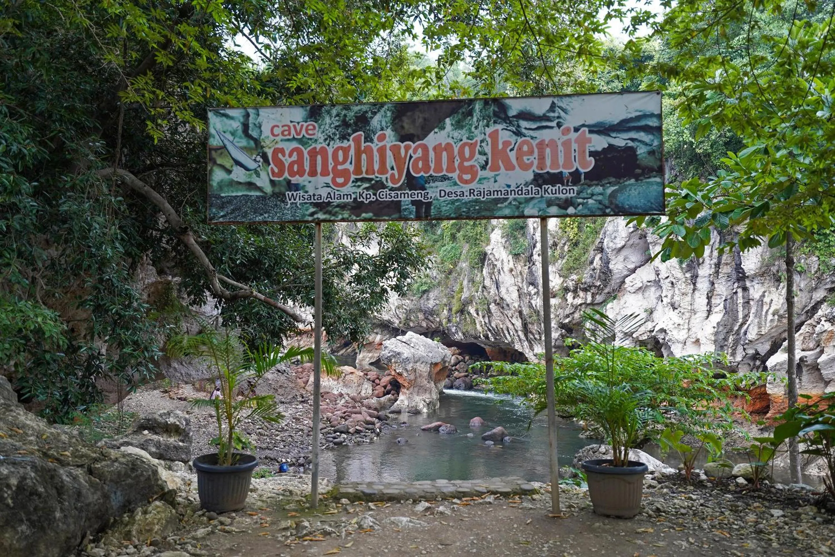 Other in OYO Homes 90916 Eco Tourism Geopark Rajamandala Homestay Syariah