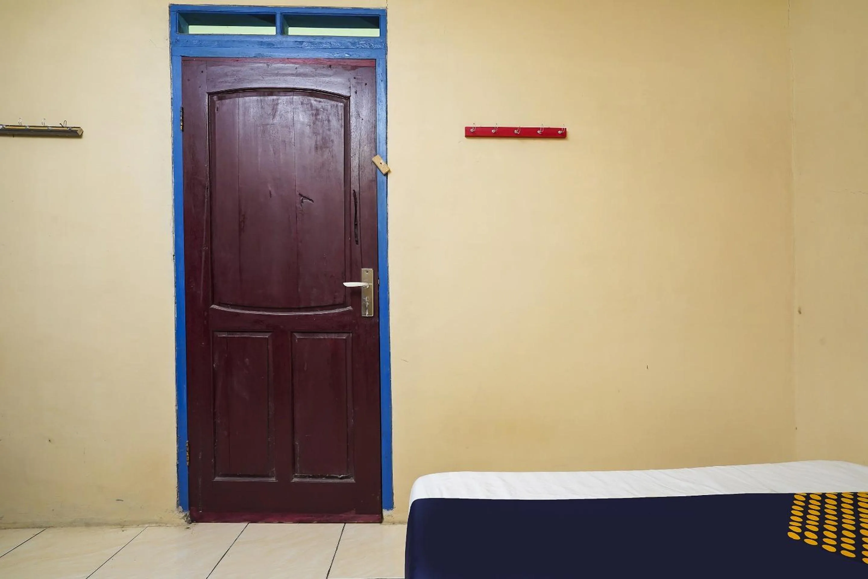 Bedroom in OYO Homes 90916 Eco Tourism Geopark Rajamandala Homestay Syariah