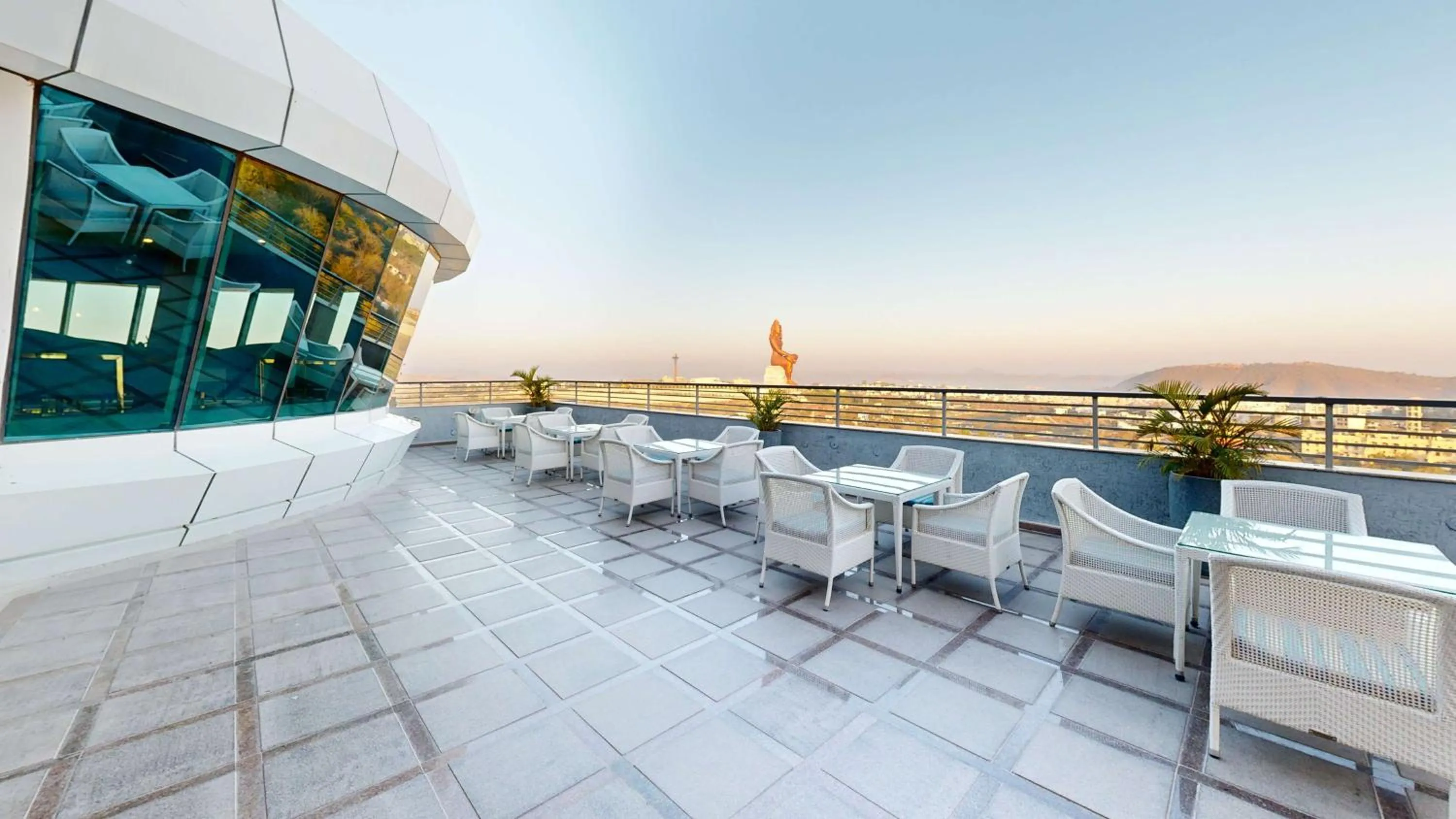 Lounge or bar in Radisson Hotel Nathdwara