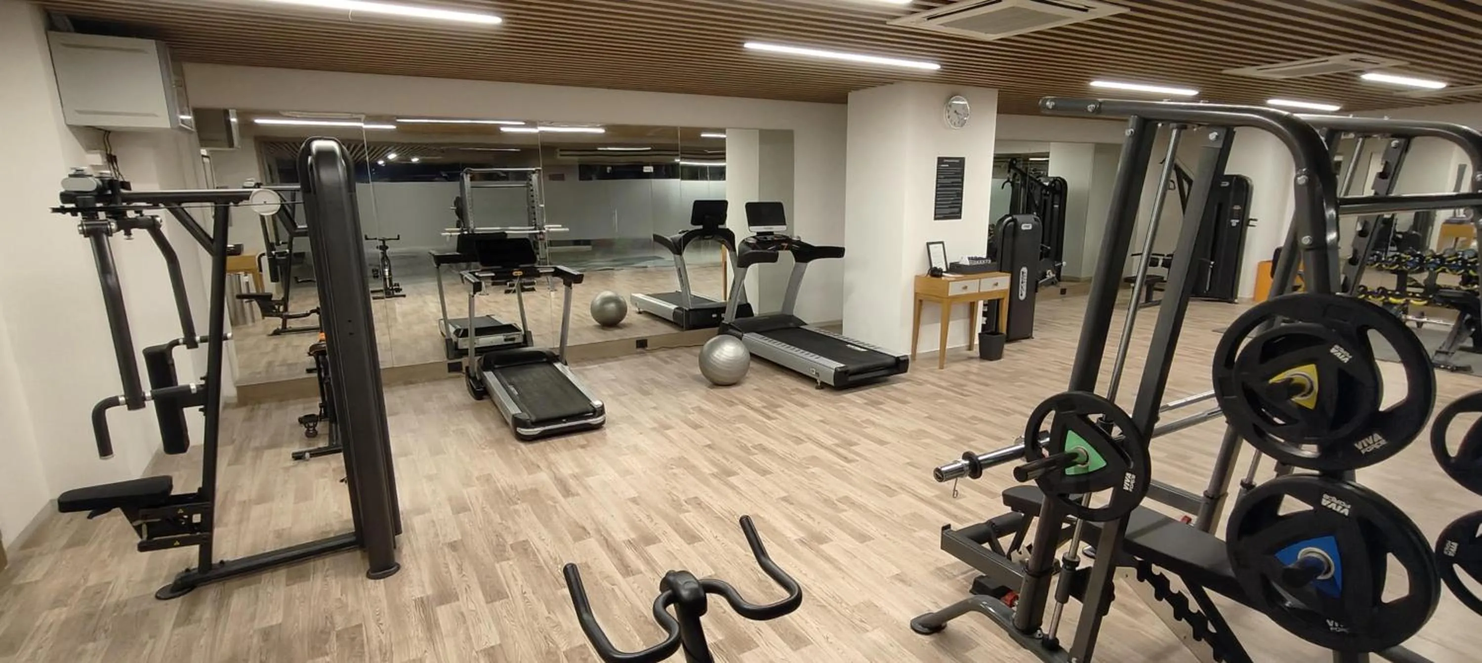 Fitness centre/facilities in Radisson Hotel Nathdwara