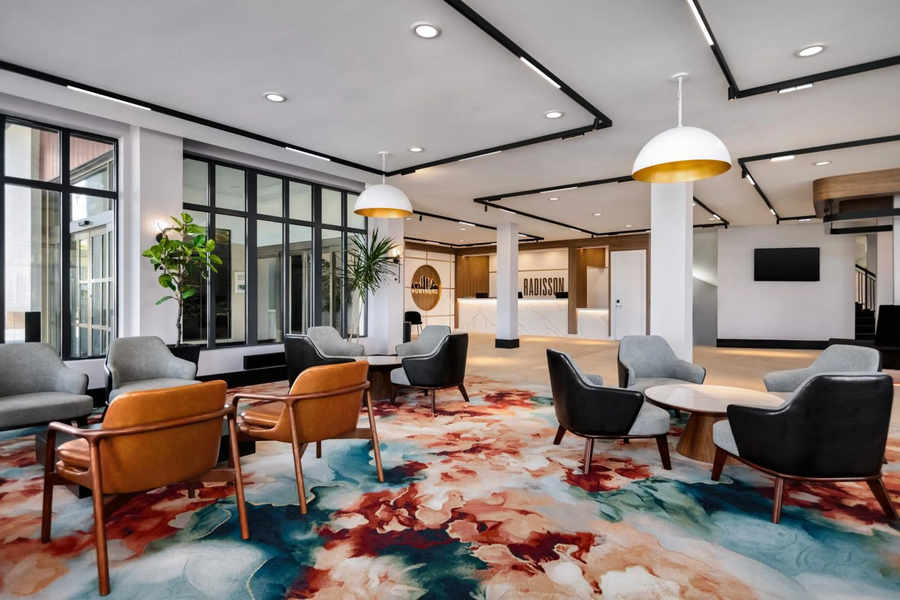 Lobby or reception in Radisson Hotel Montreal Airport