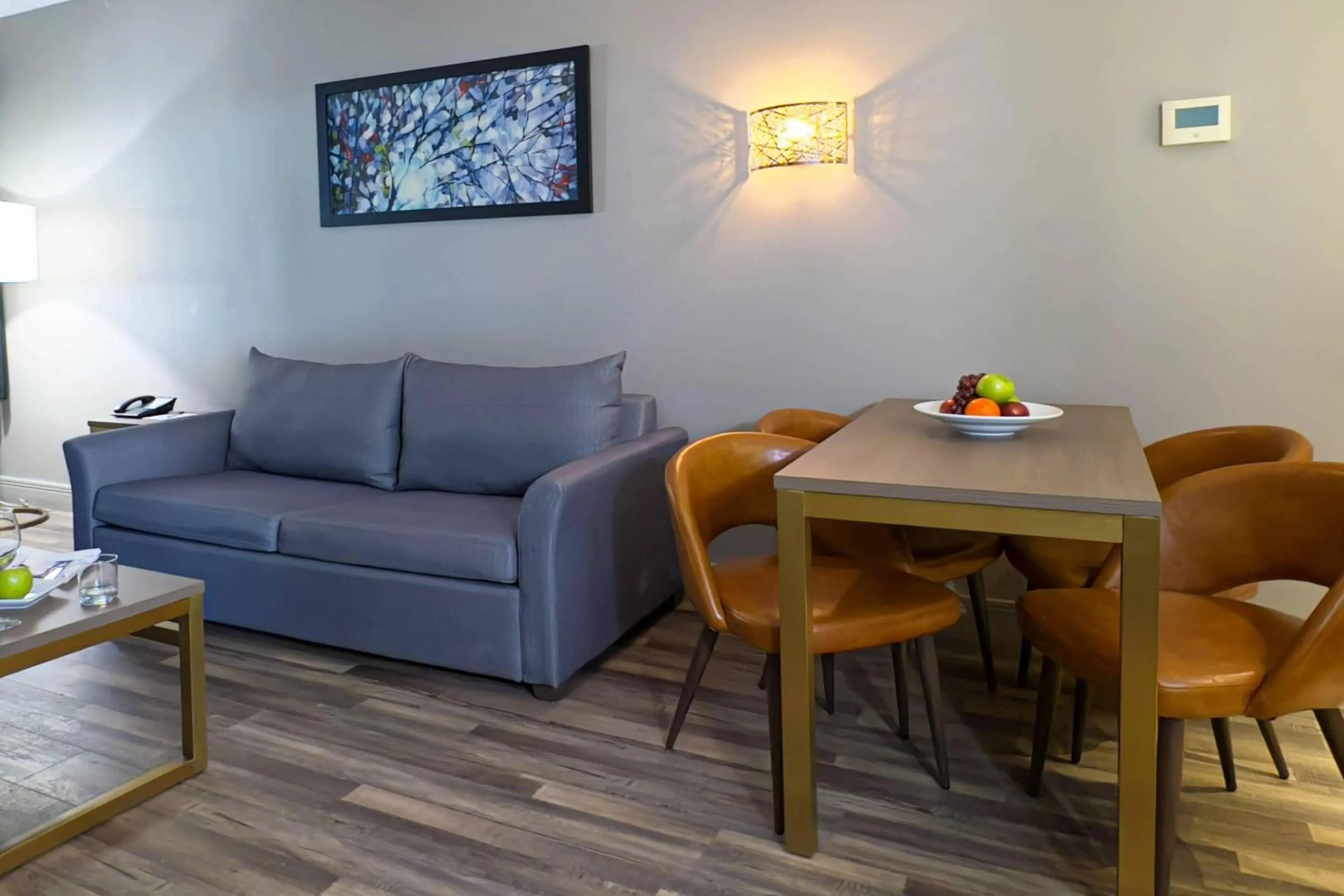 Bedroom in Radisson Hotel Montreal Airport