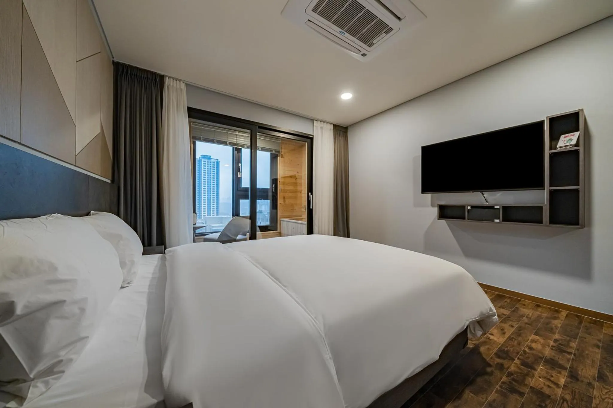 Bed in Urban-Est Hotel