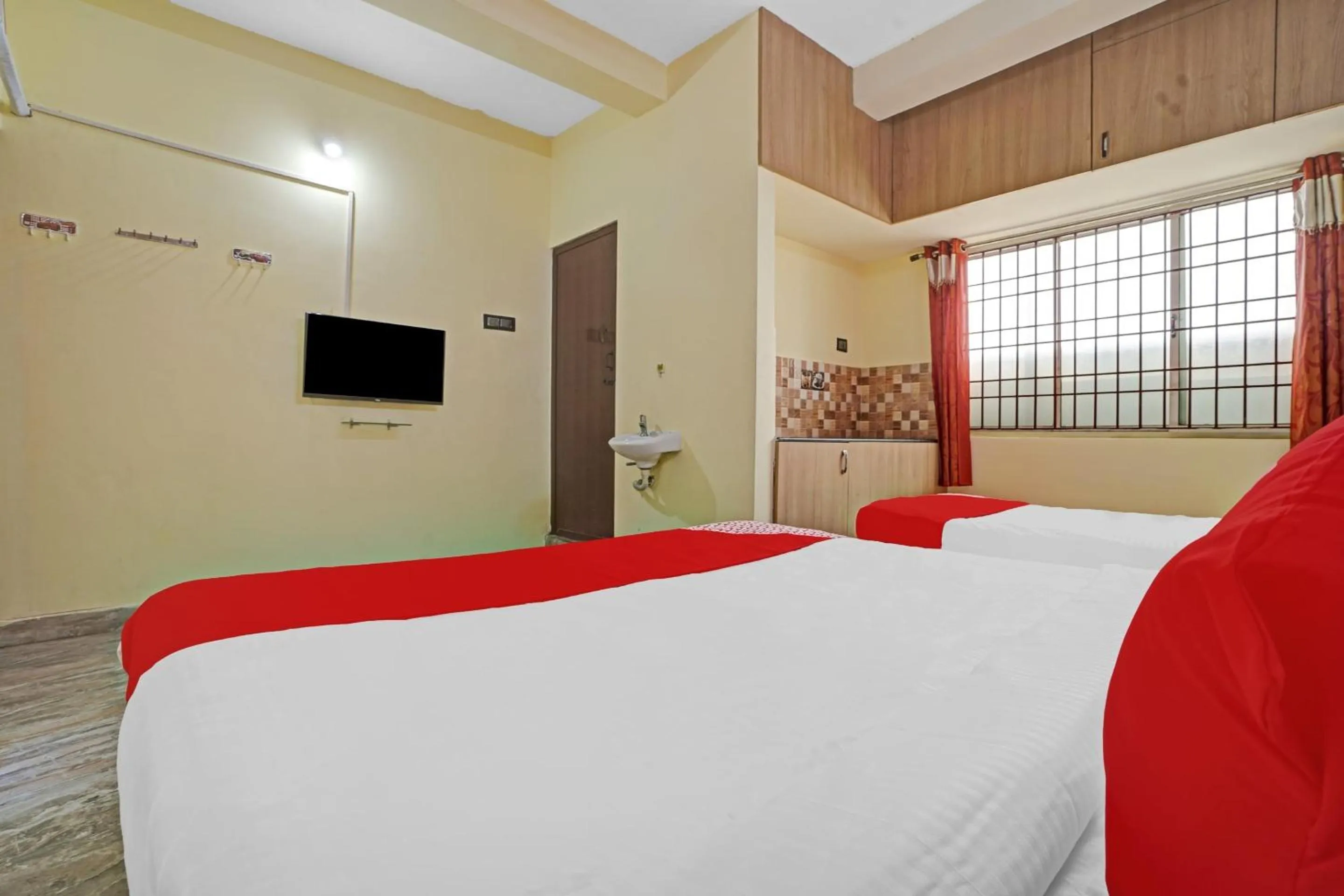 Bedroom, Bed in Hotel O T.Nagar