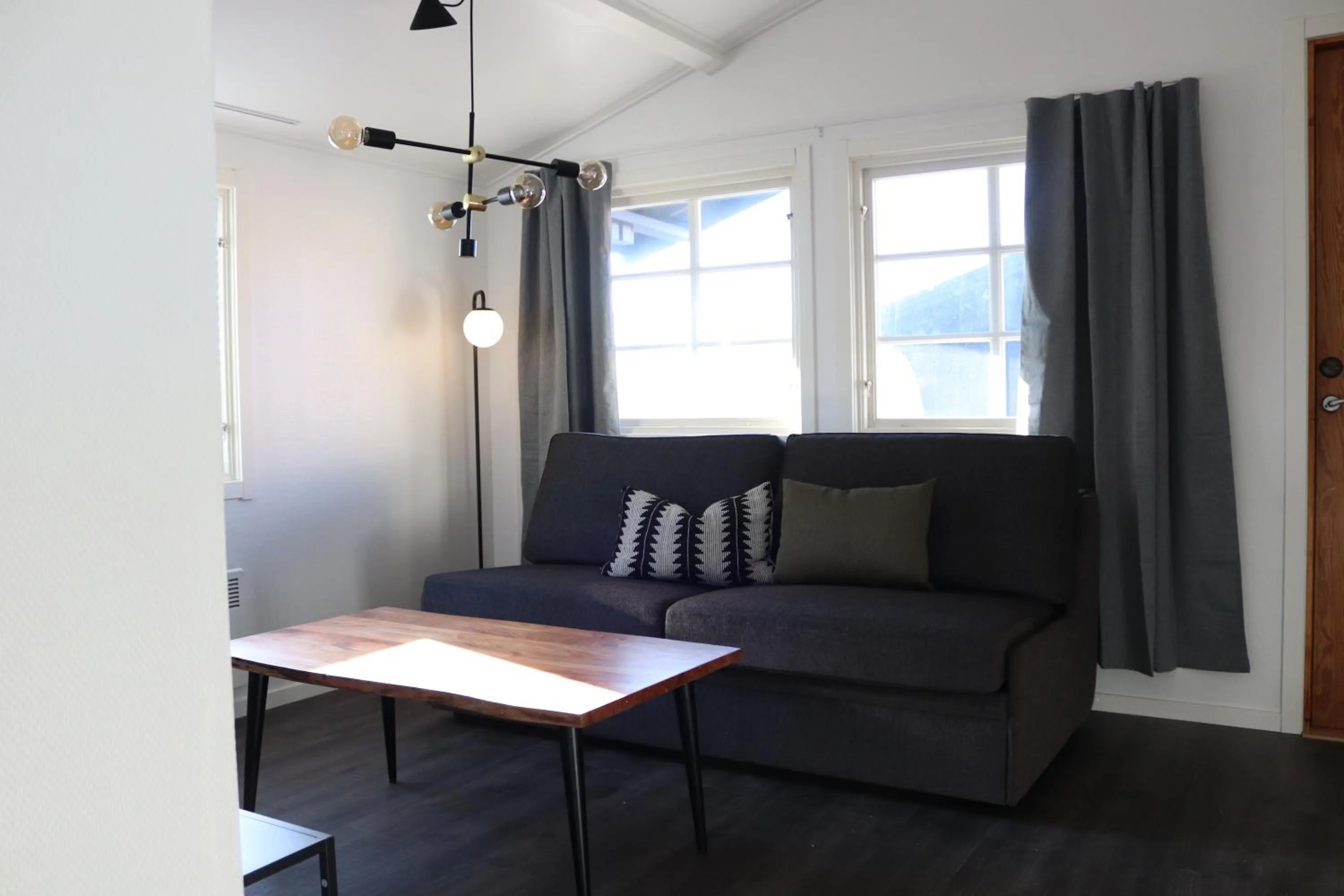 Seating area in Hotell Tjamstan Malå