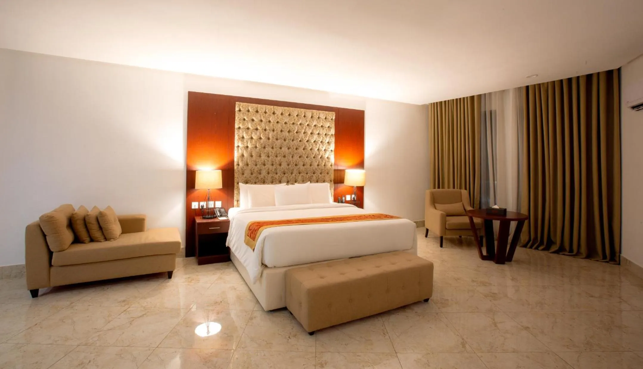 Bed in JOHNWOOD HOTEL by Bolton