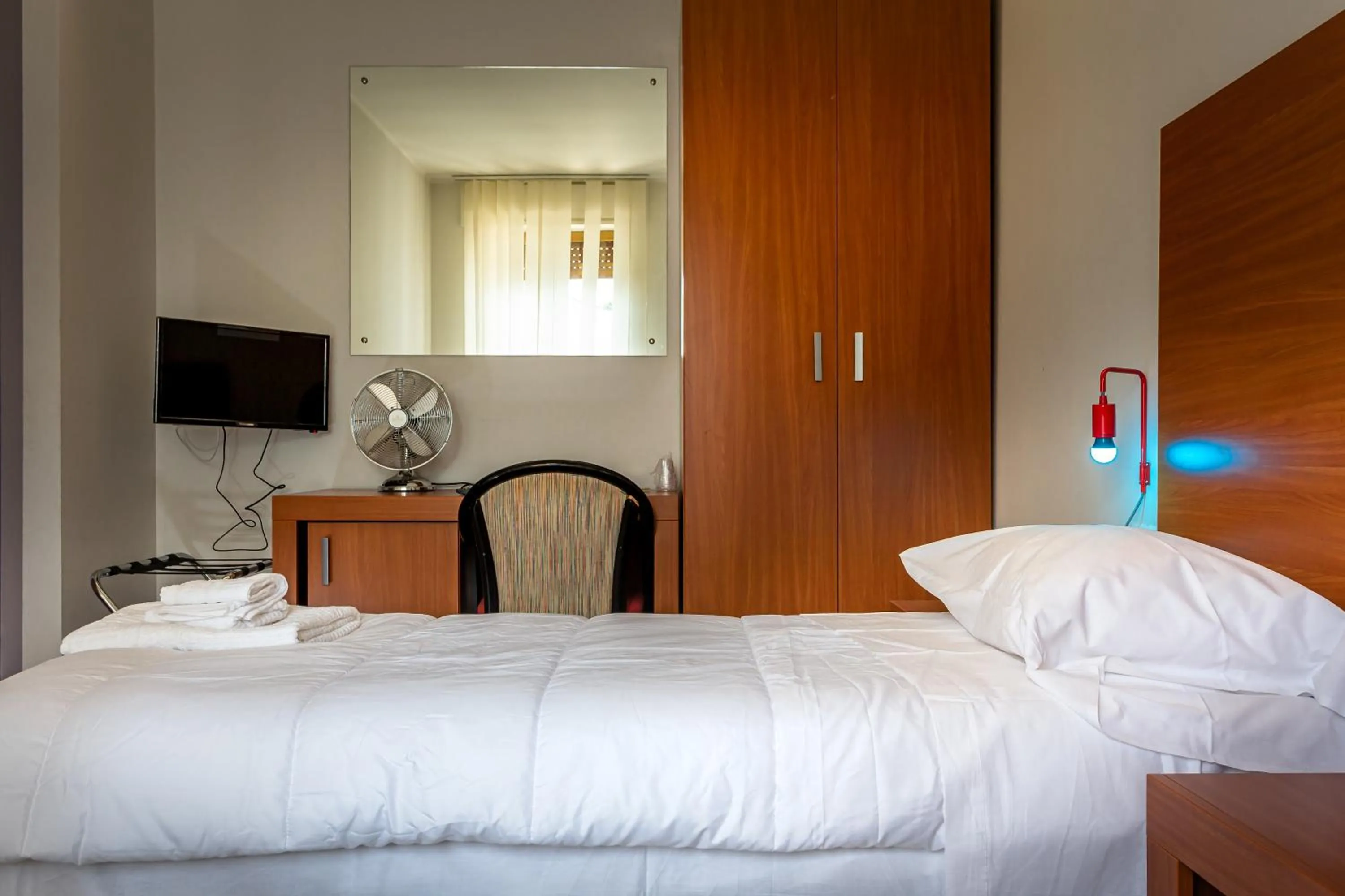 Photo of the whole room in Pasta Residence Italia Malpensa