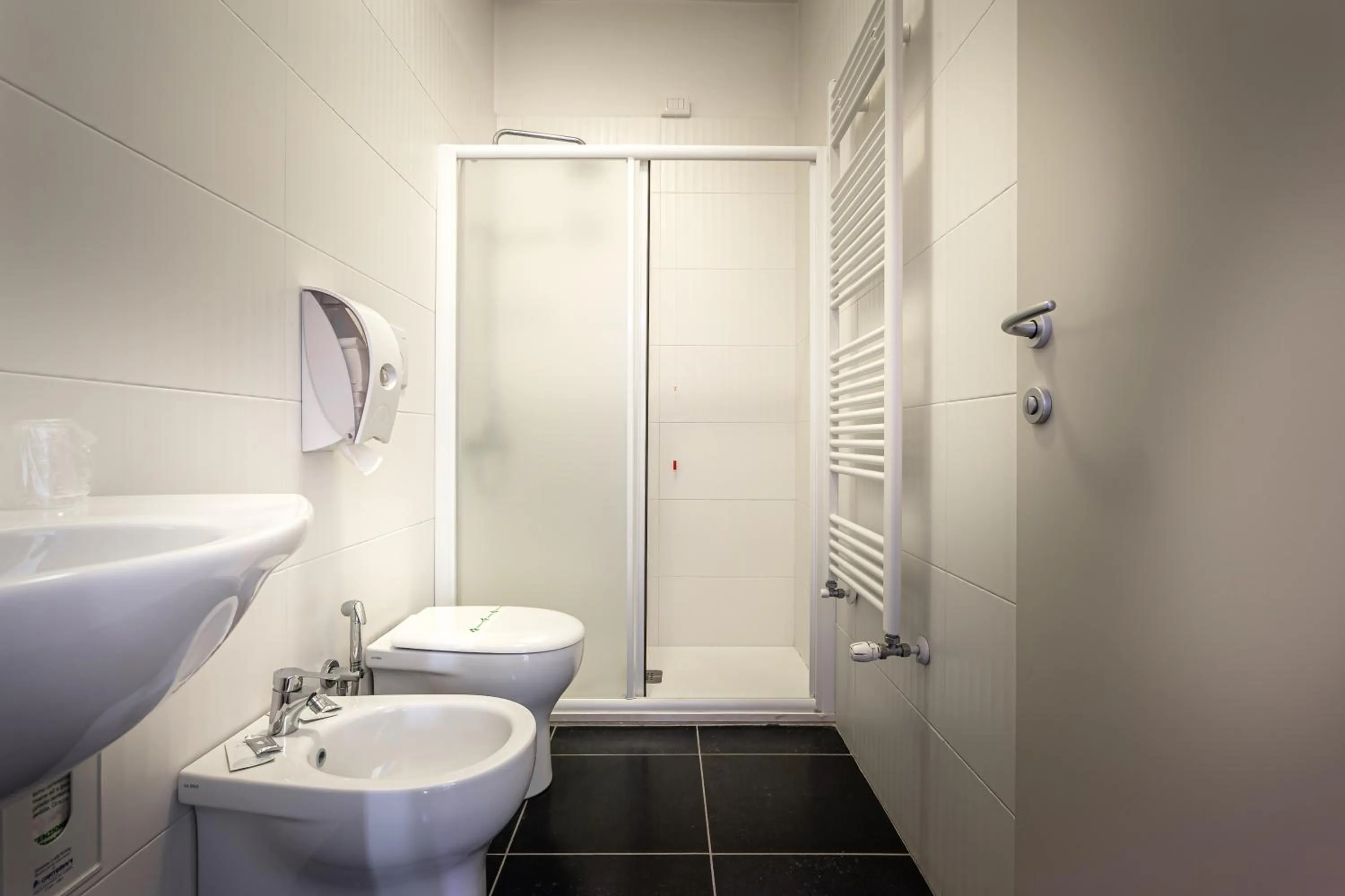 Shower in Pasta Residence Italia Malpensa