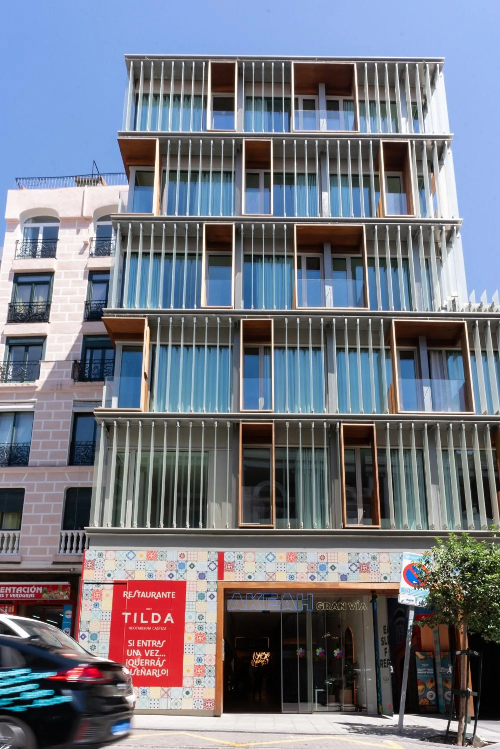 Property building in Akeah Hotel Gran Vía