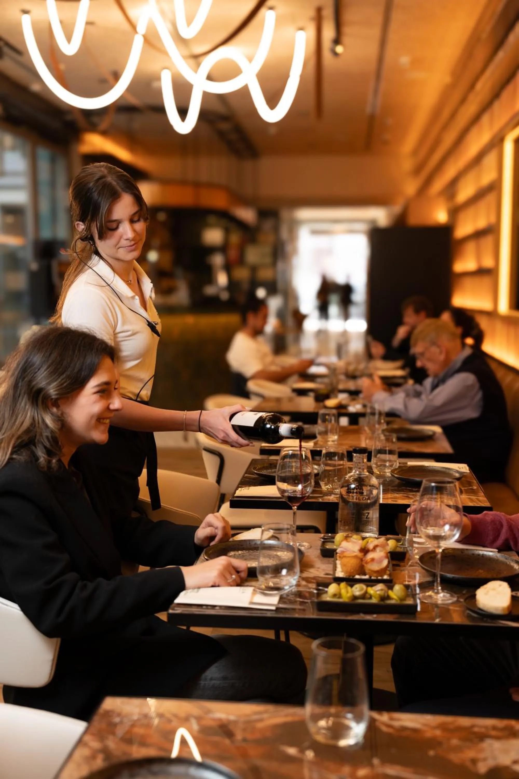 Restaurant/places to eat in Akeah Hotel Gran Vía