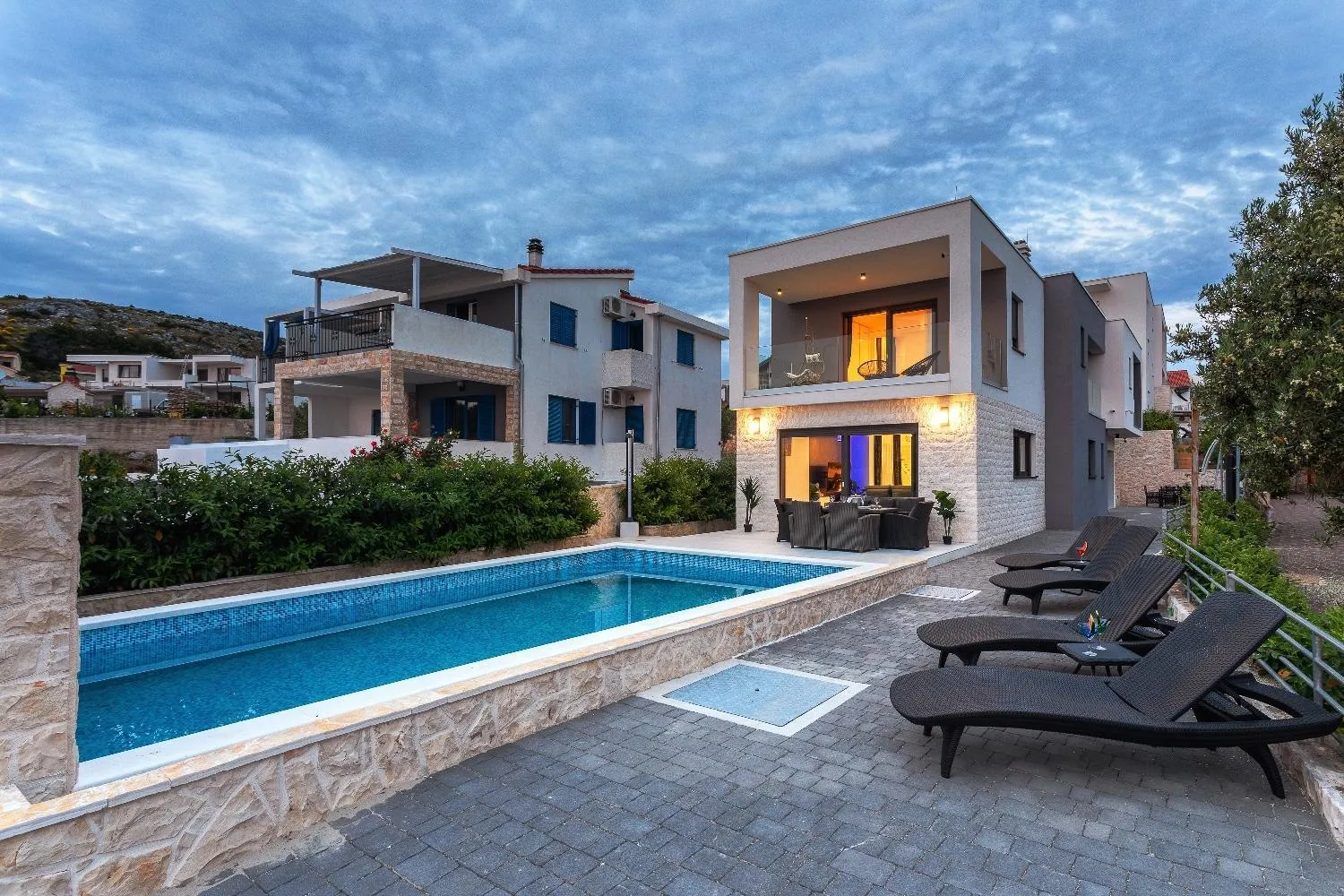 Property building in Villa Marionella