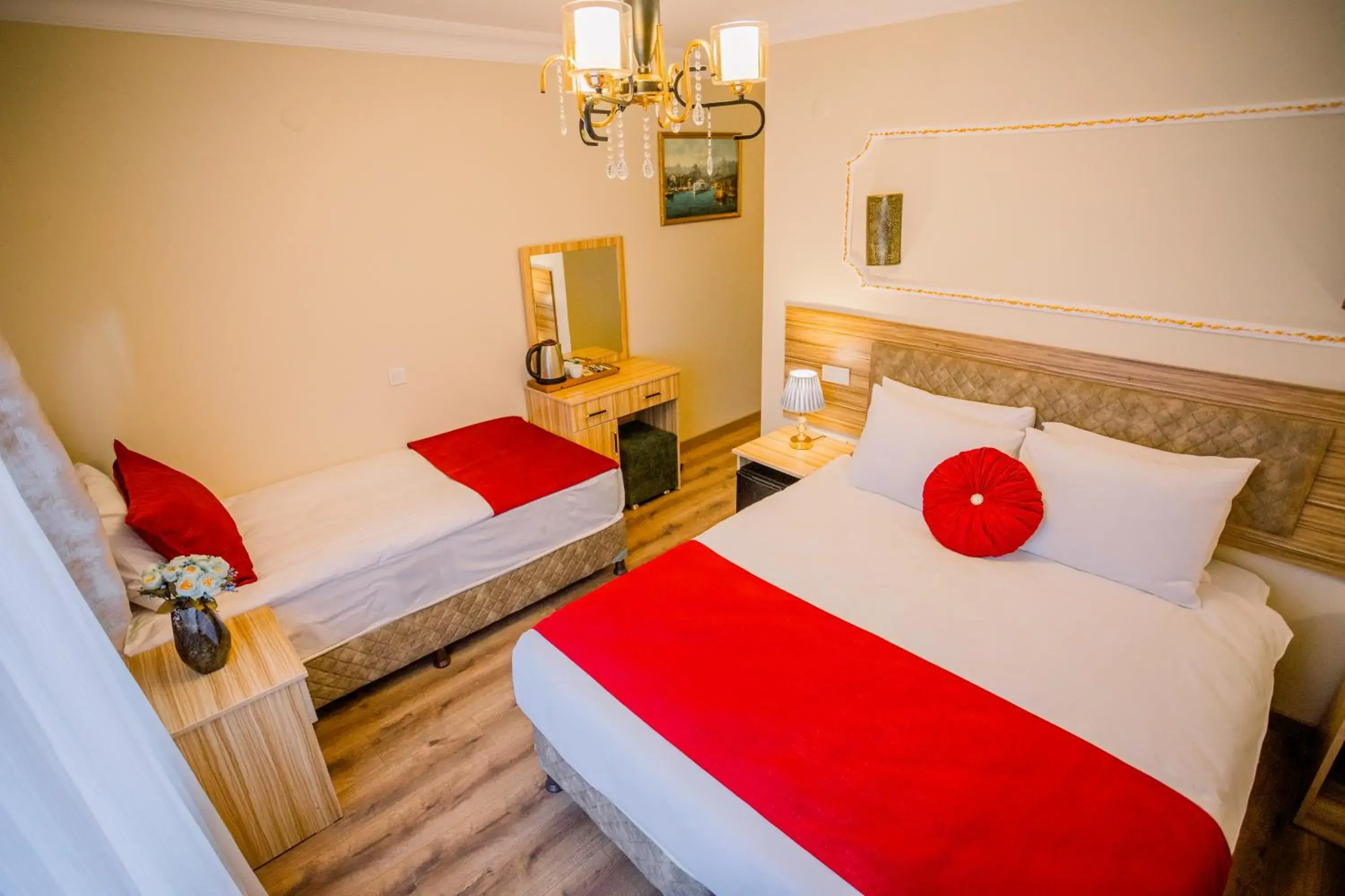 Classic Triple Room in Gülec Konak Hotel Classic Triple Room in Gülec Konak Hotel