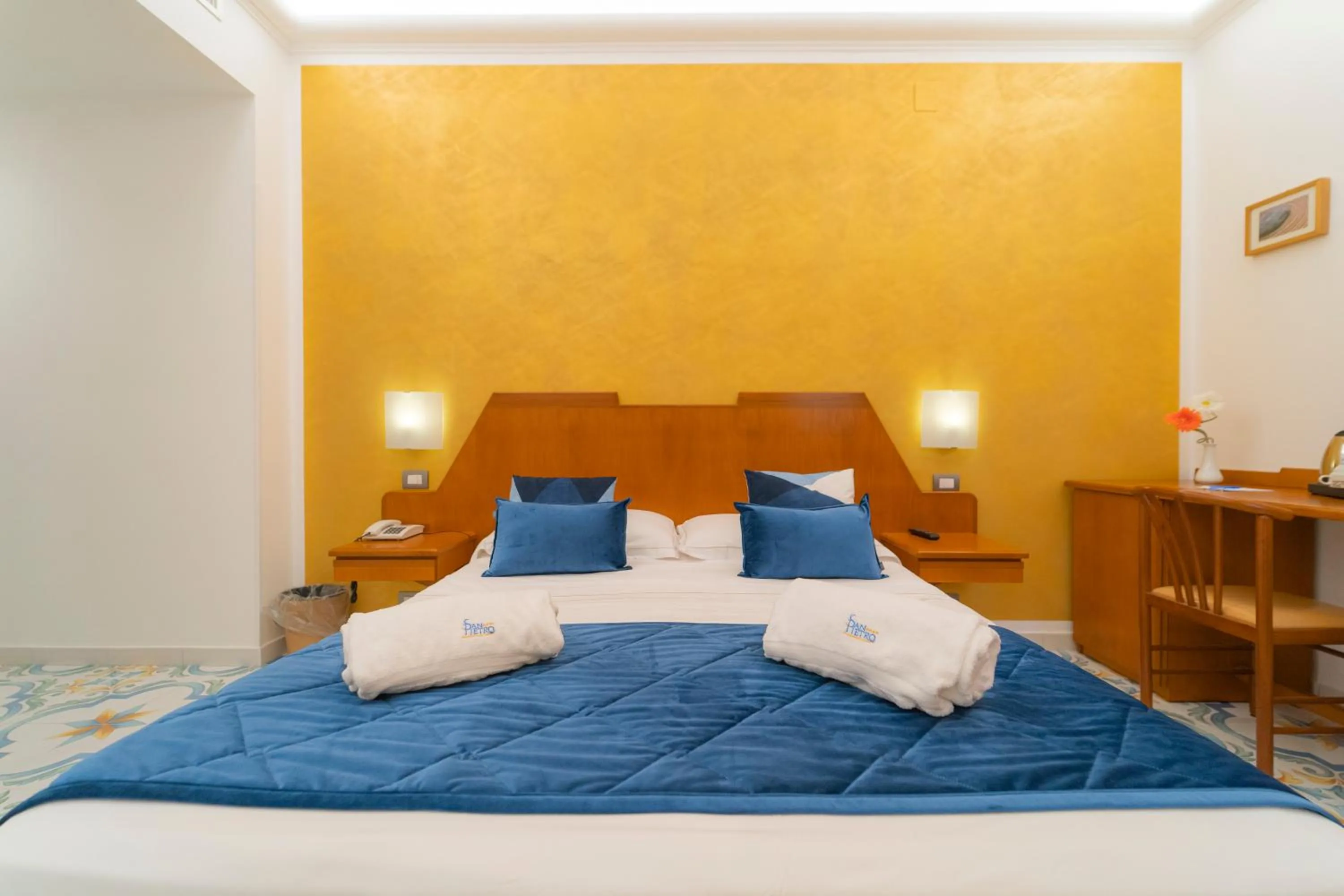 Bed in Hotel San Pietro