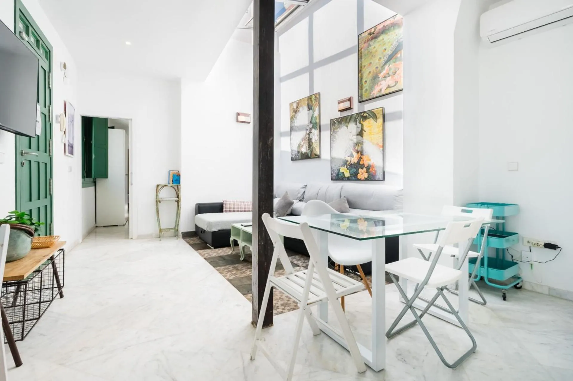Penthouse con terraza- 2D 2B- Triana