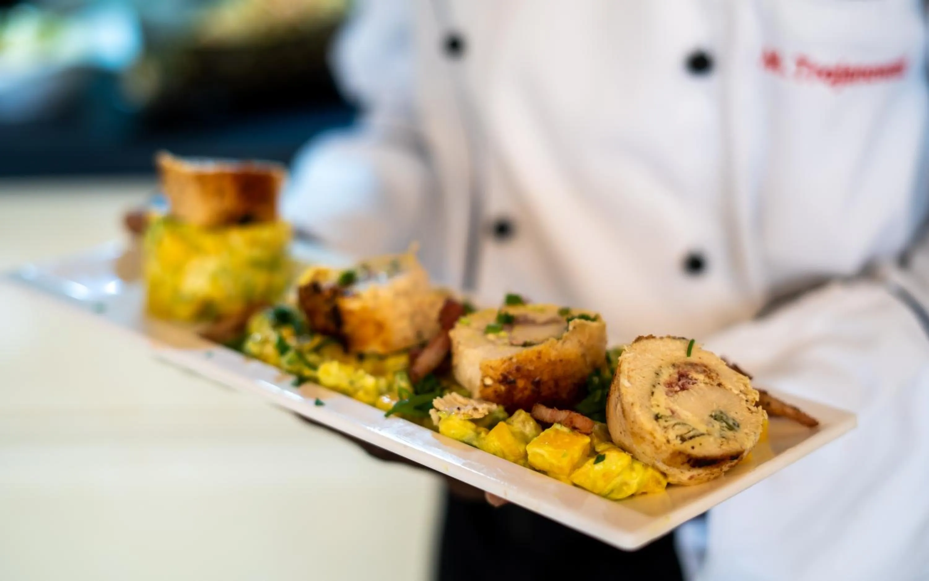 Restaurant/places to eat in G.C ROYAL HOTEL