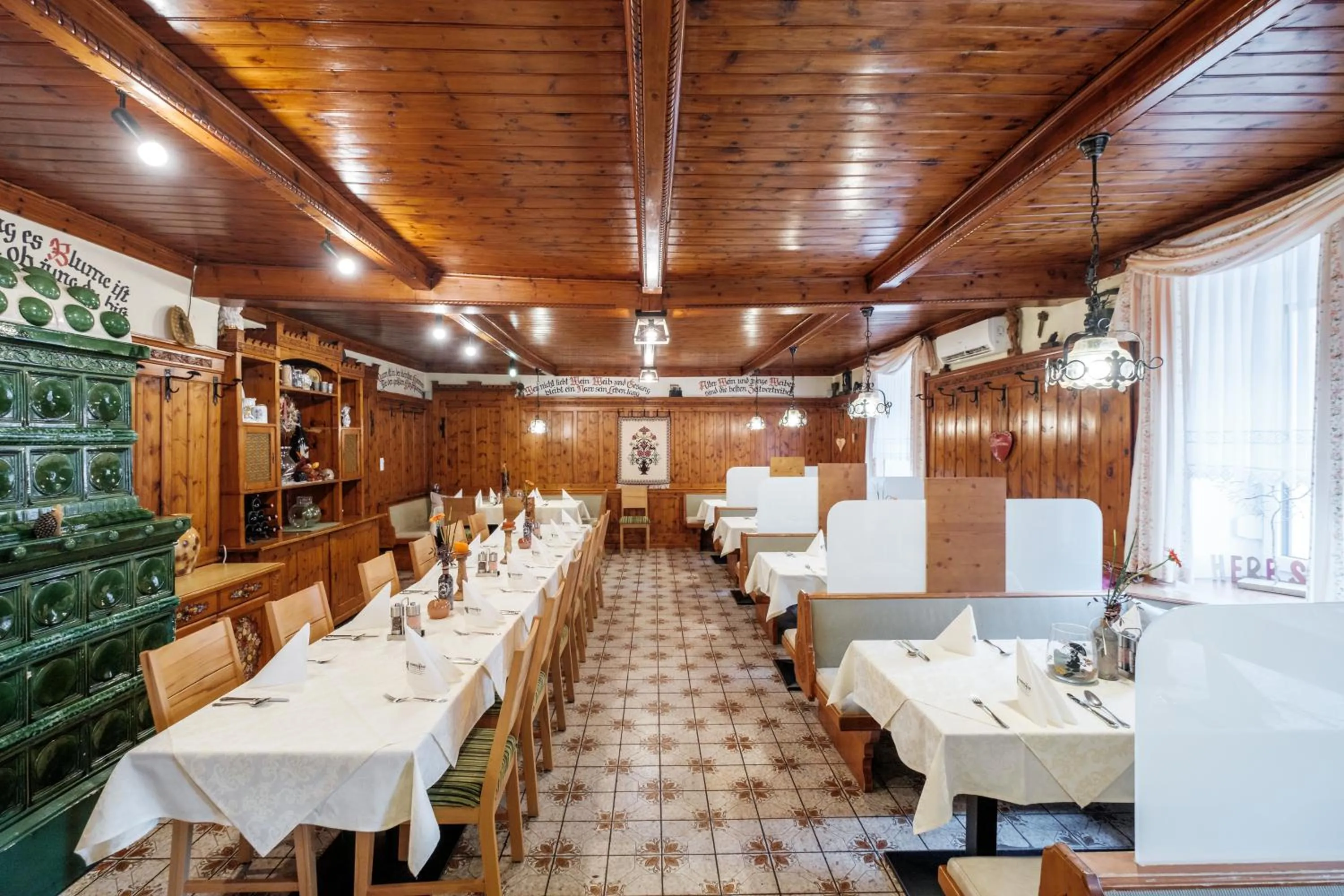 Restaurant/places to eat in Hotel Restaurant Schwarzer Adler