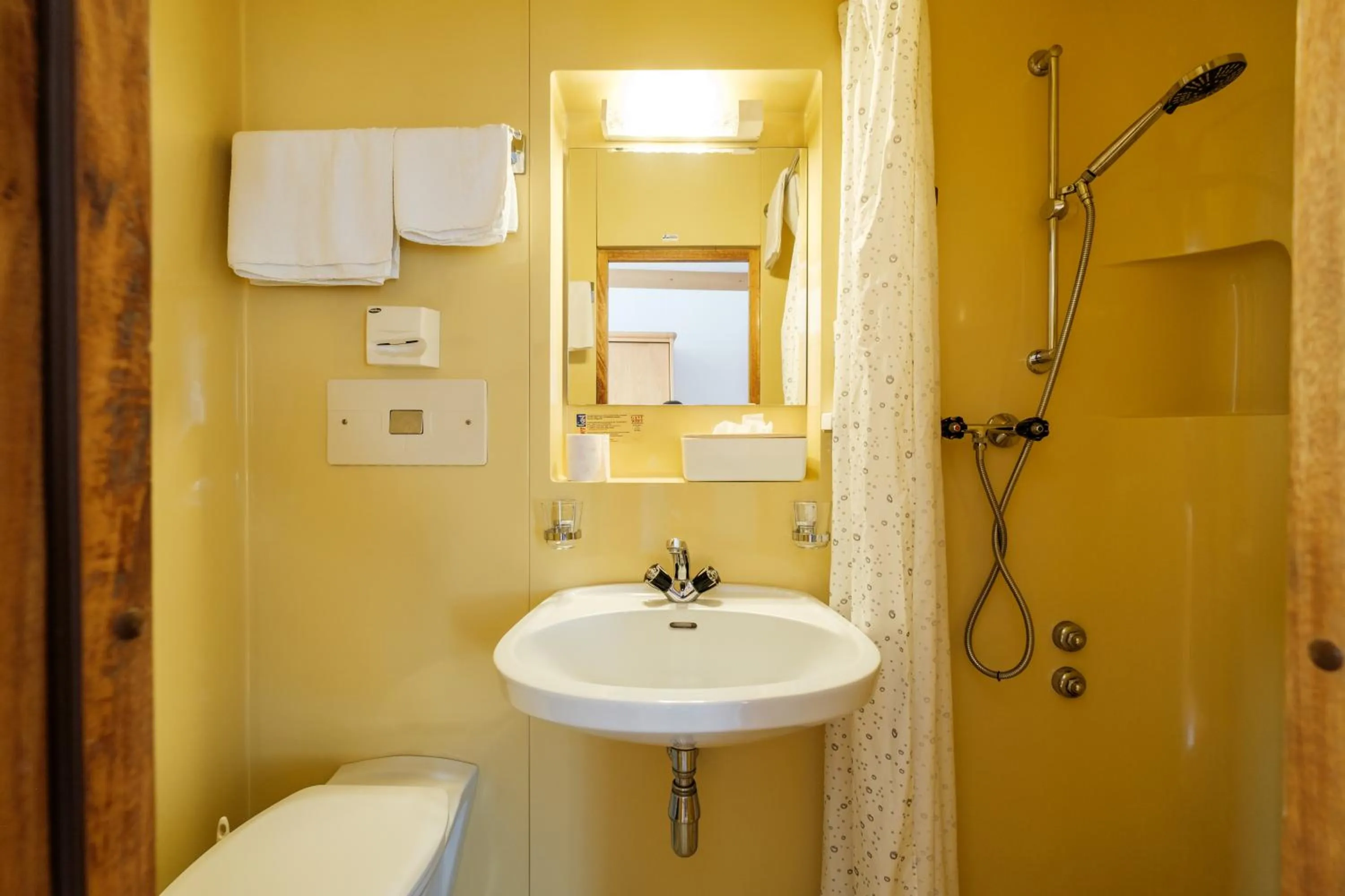 Bathroom in Hotel Restaurant Schwarzer Adler