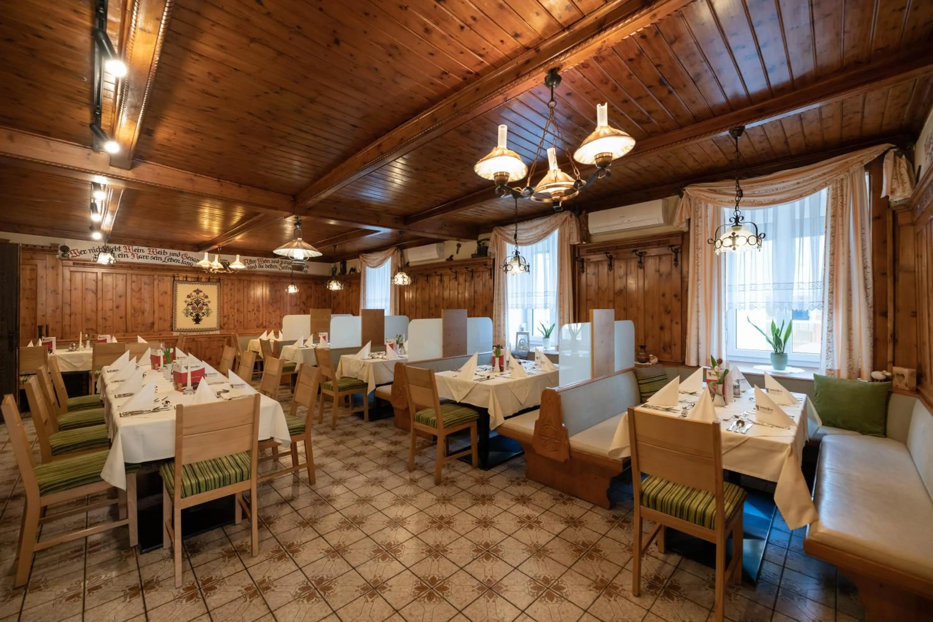 Restaurant/places to eat in Hotel Restaurant Schwarzer Adler