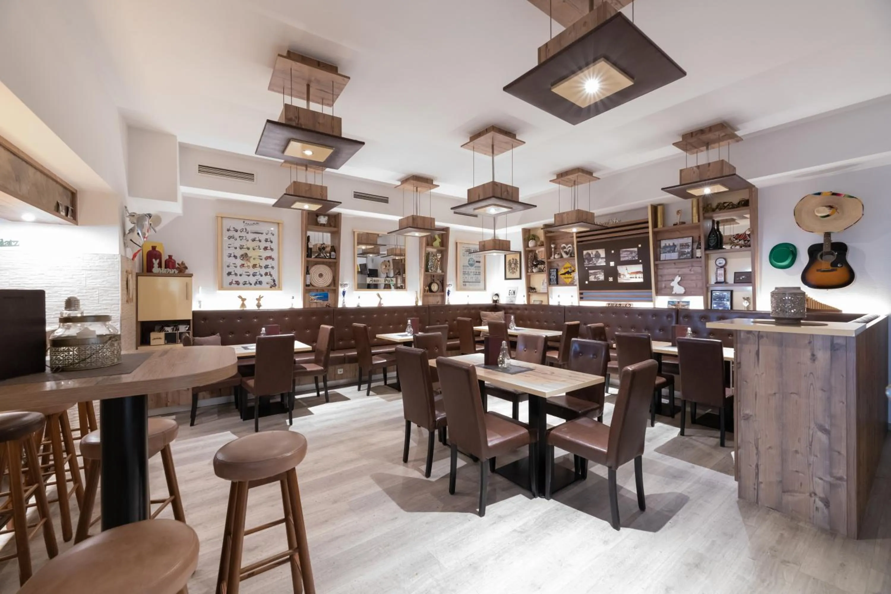 Lounge or bar in Hotel Restaurant Schwarzer Adler